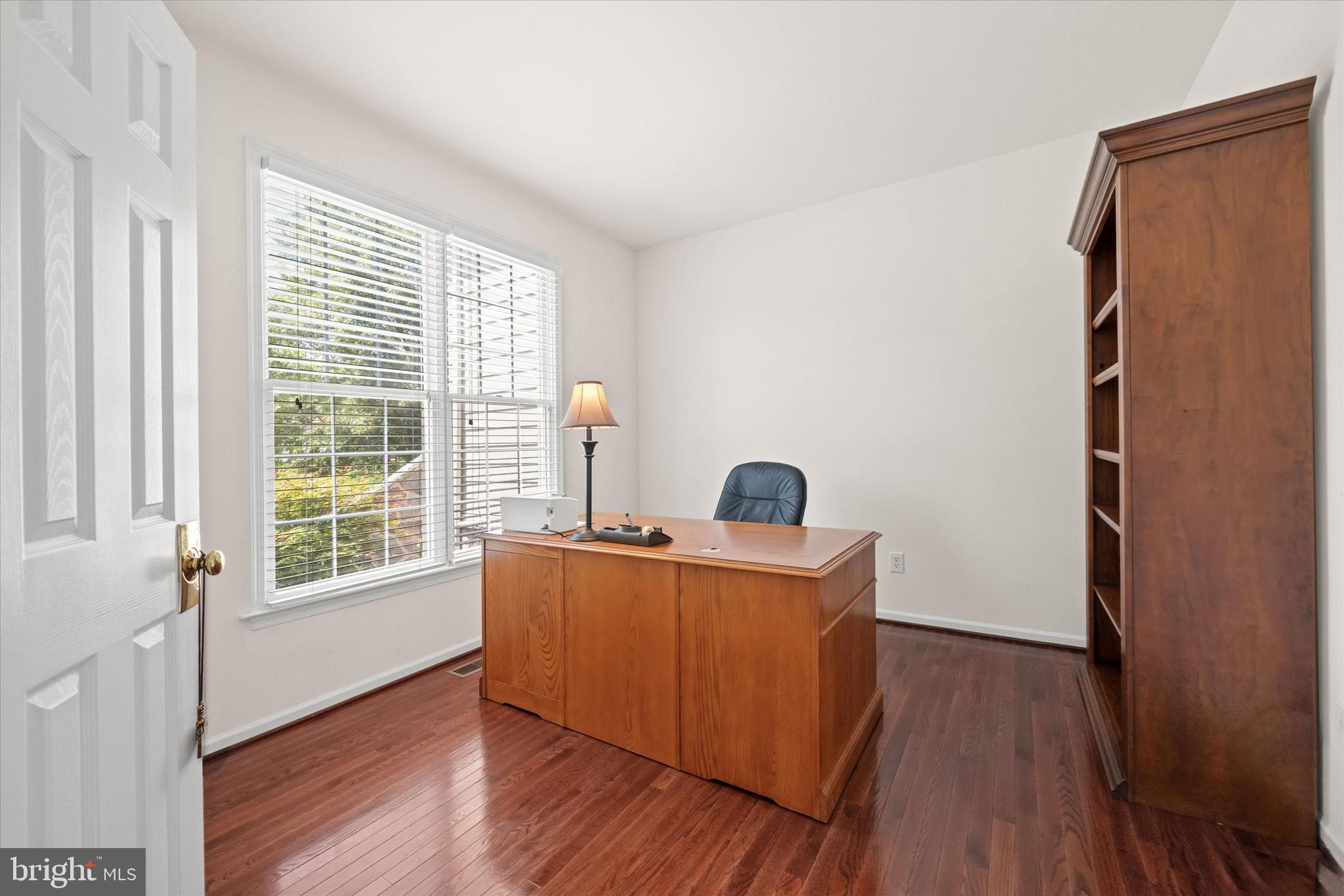 RED LION CHASE - Residential