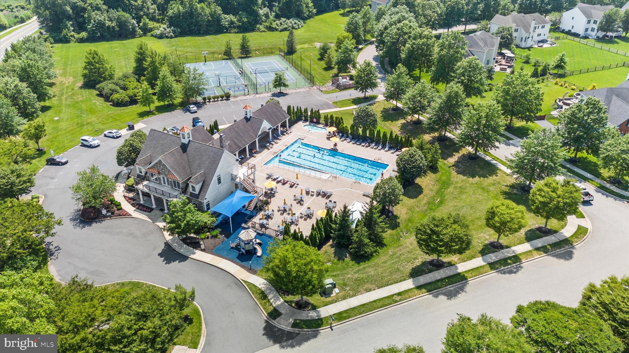 RED LION CHASE - Residential