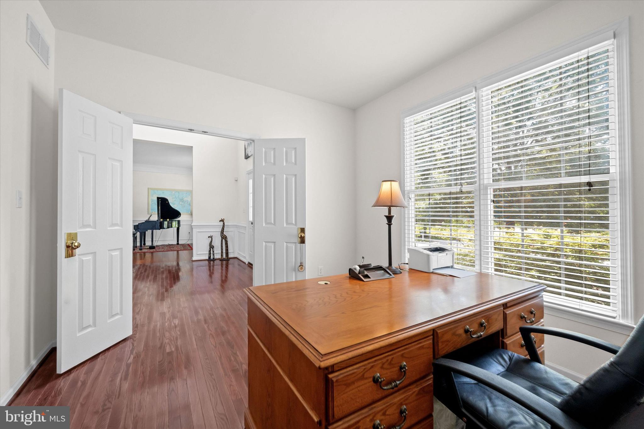 RED LION CHASE - Residential