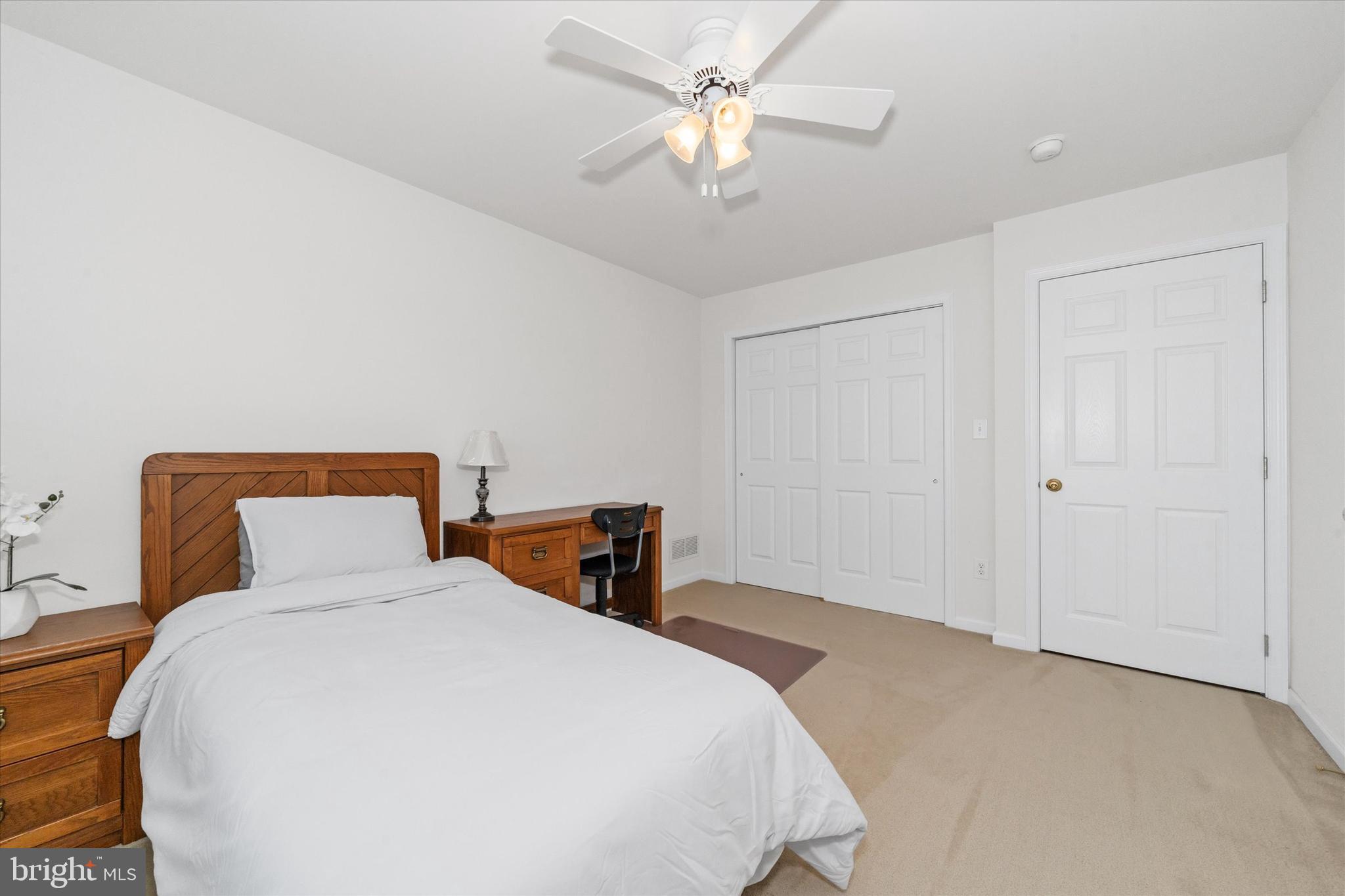 RED LION CHASE - Residential