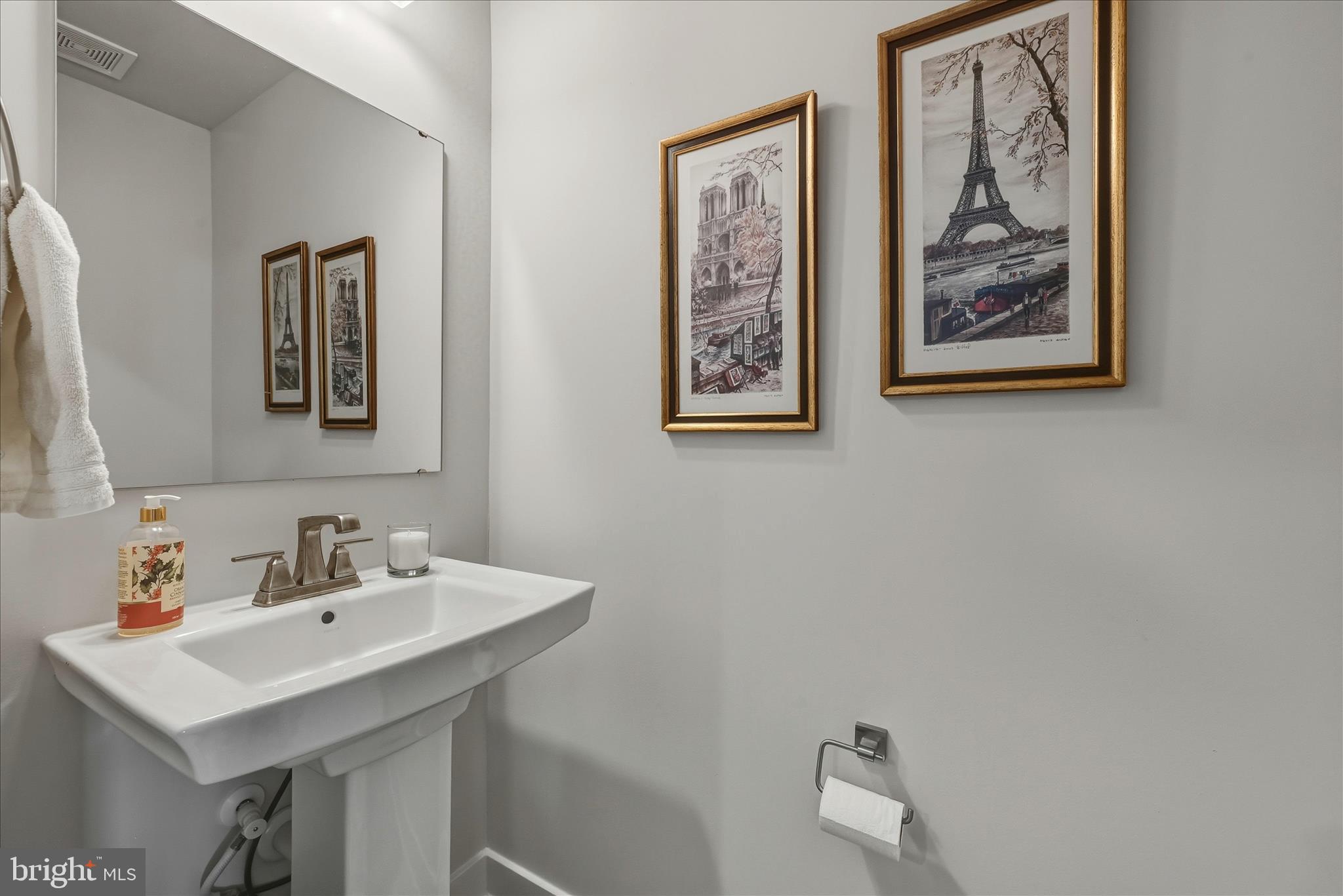 WINCHESTER LANDING - Residential