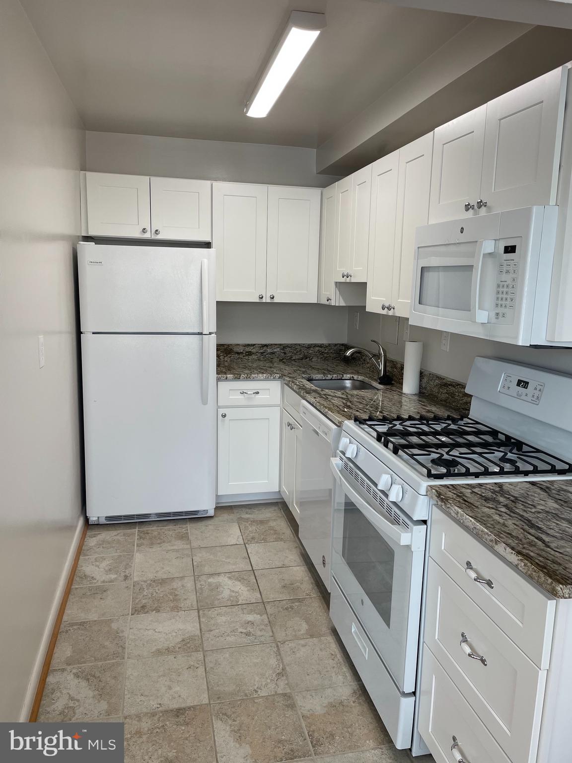 GROSVENOR - Residential Lease