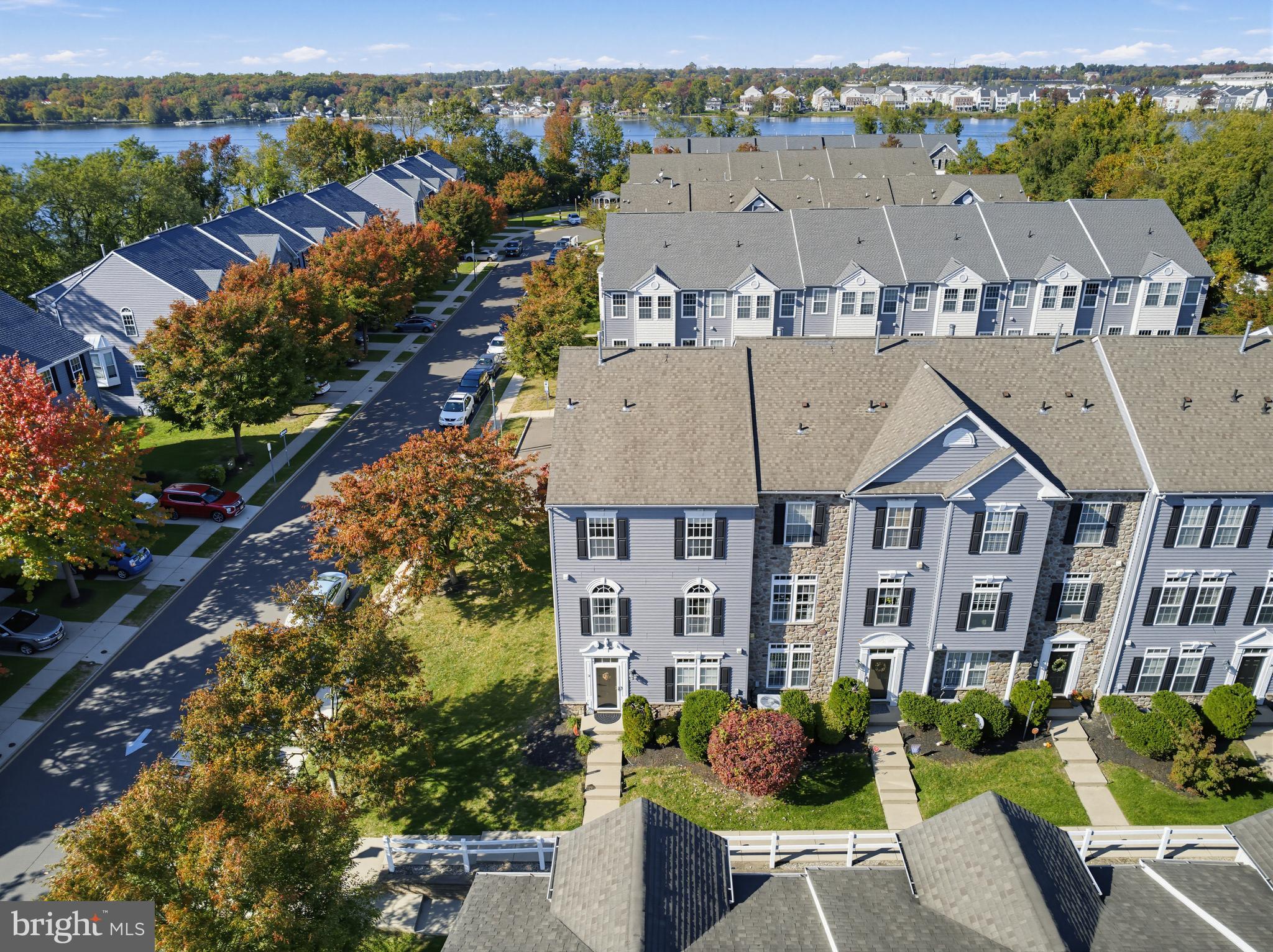 2 FAWN COURT
