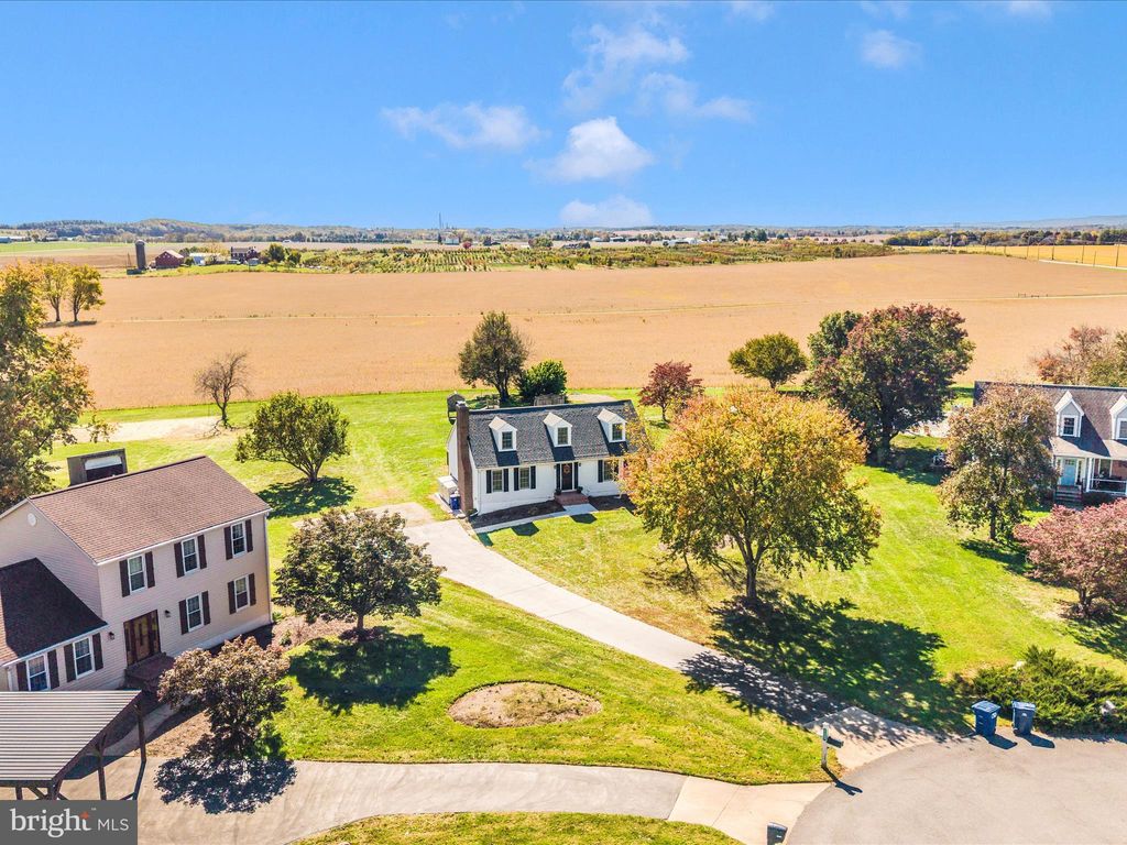 Photo of 2684 Lydia Court, ADAMSTOWN, MD 21710 (MLS # MDFR2072176)