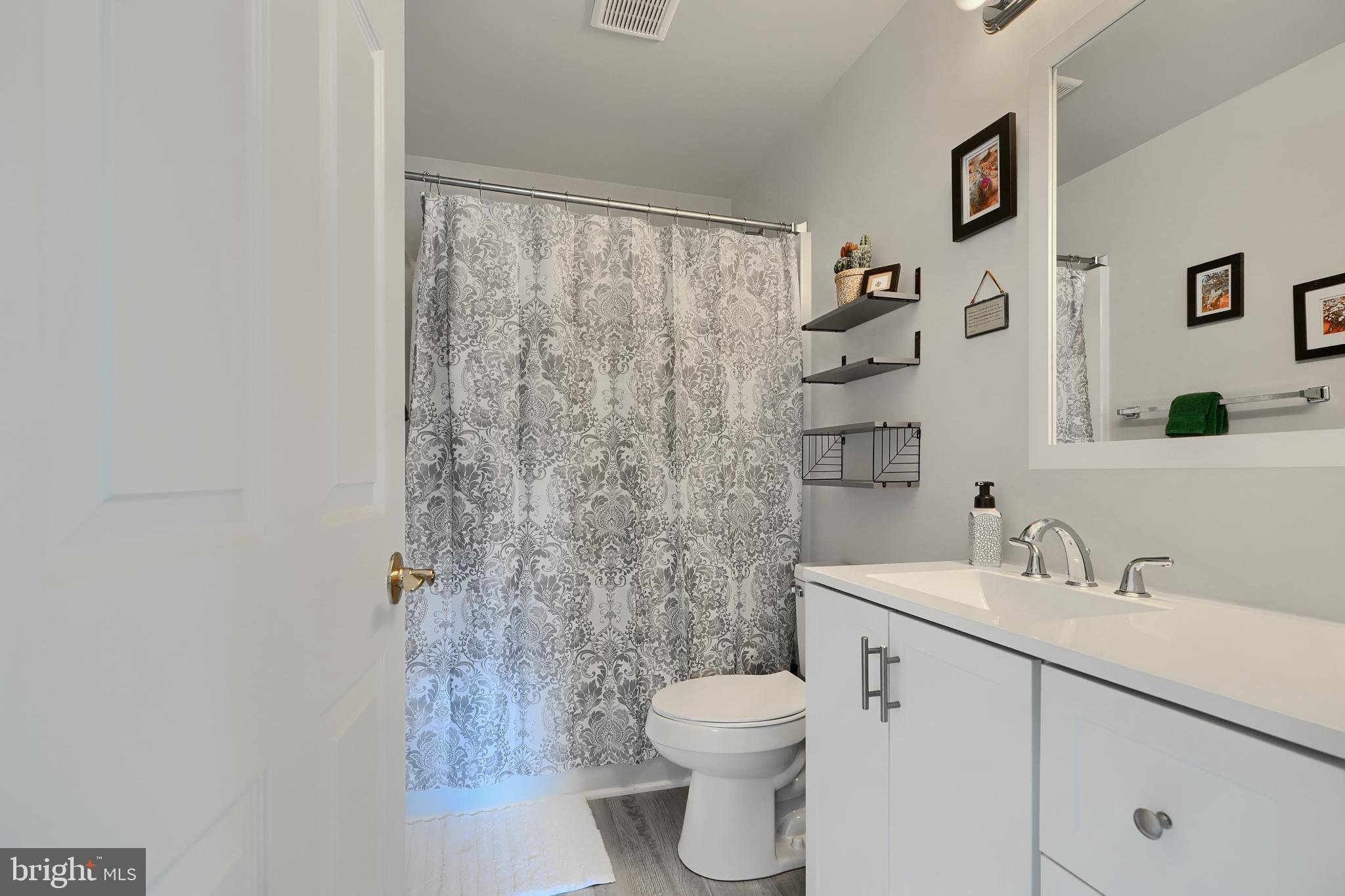 LINTHICUM HEIGHTS - Residential Lease