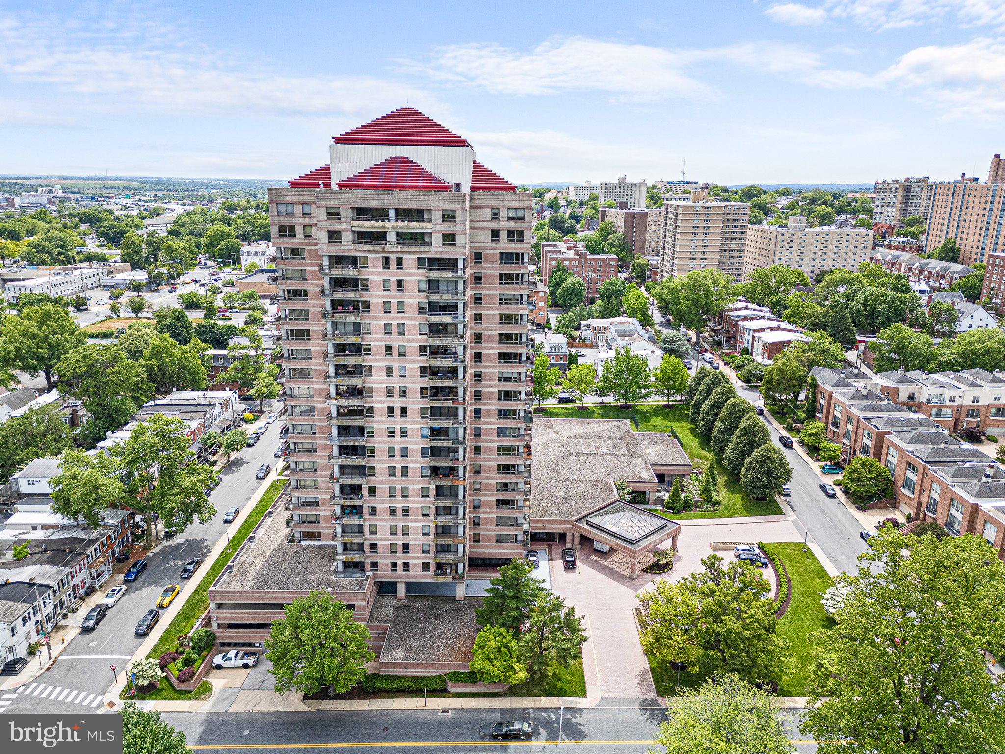 PARK PLAZA - Residential