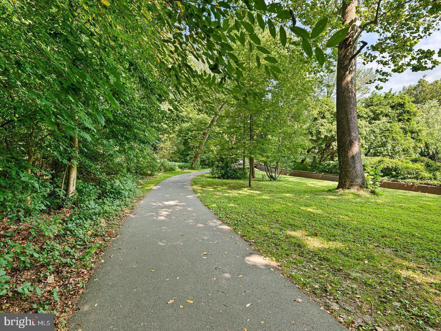 PARK PLAZA - Residential