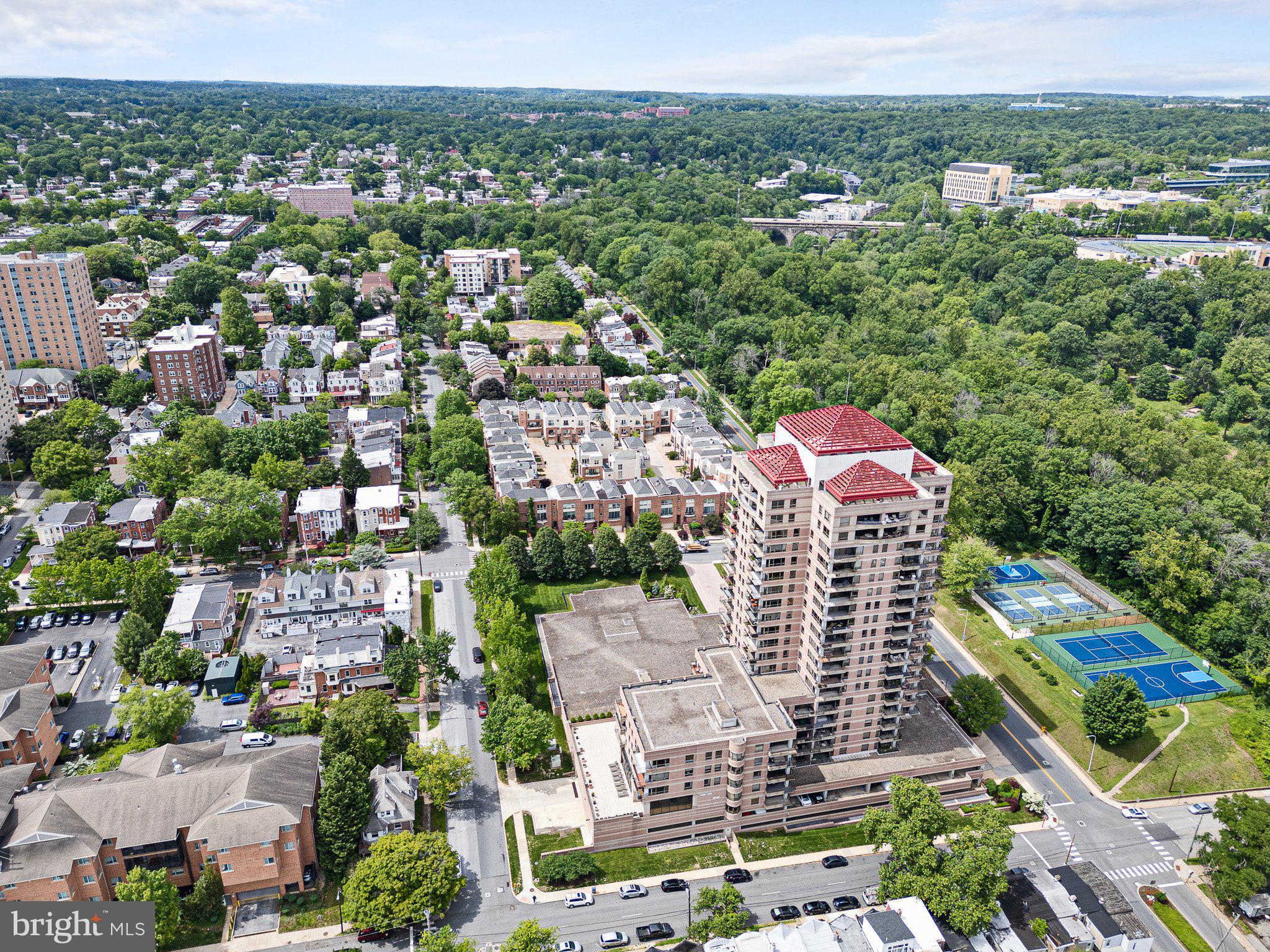 PARK PLAZA - Residential