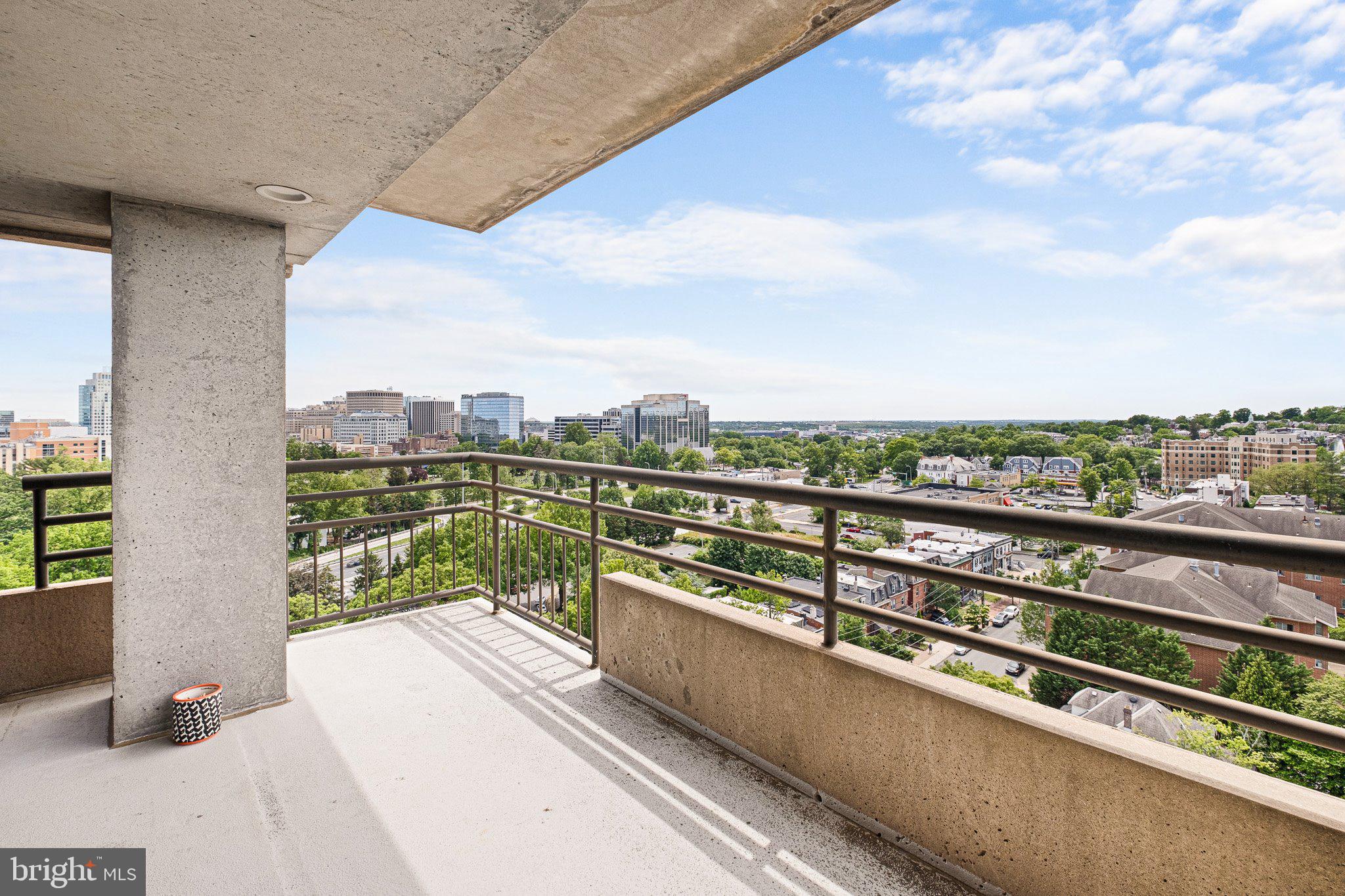 PARK PLAZA - Residential