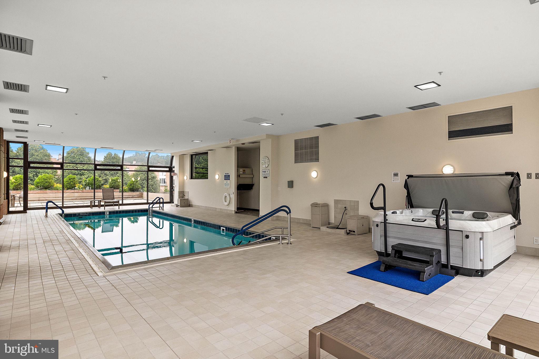 PARK PLAZA - Residential