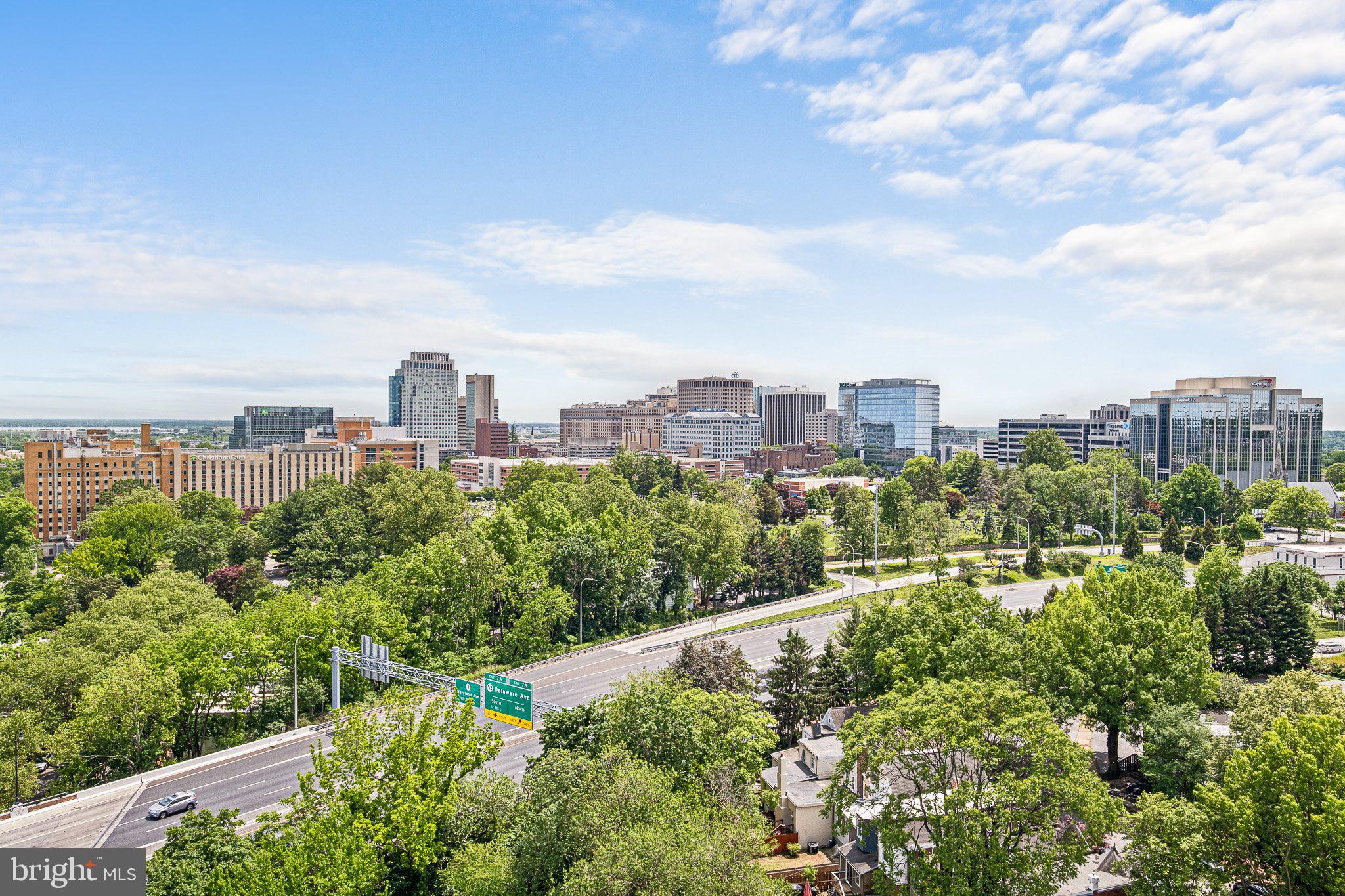 PARK PLAZA - Residential