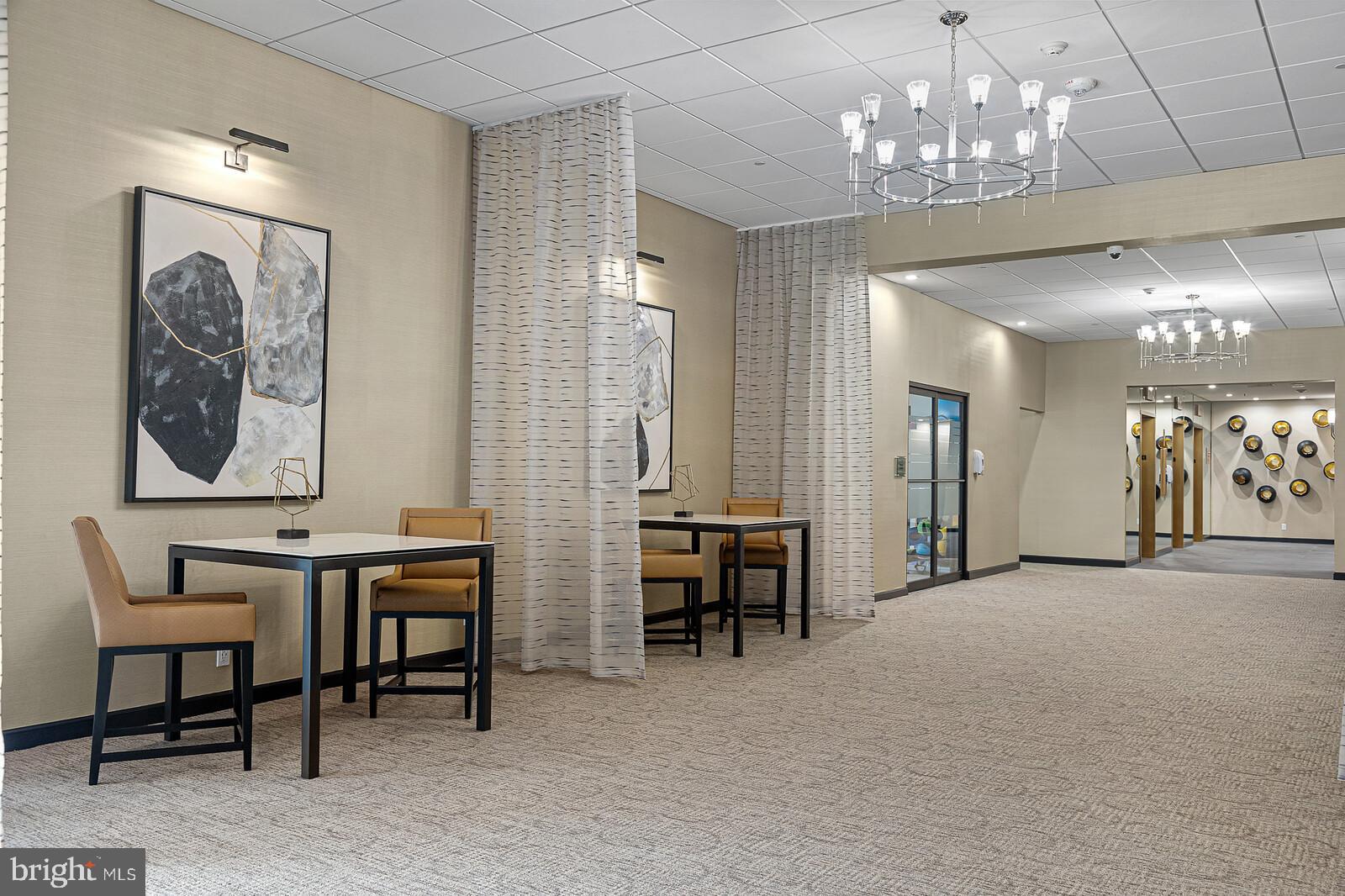 PARK PLAZA - Residential