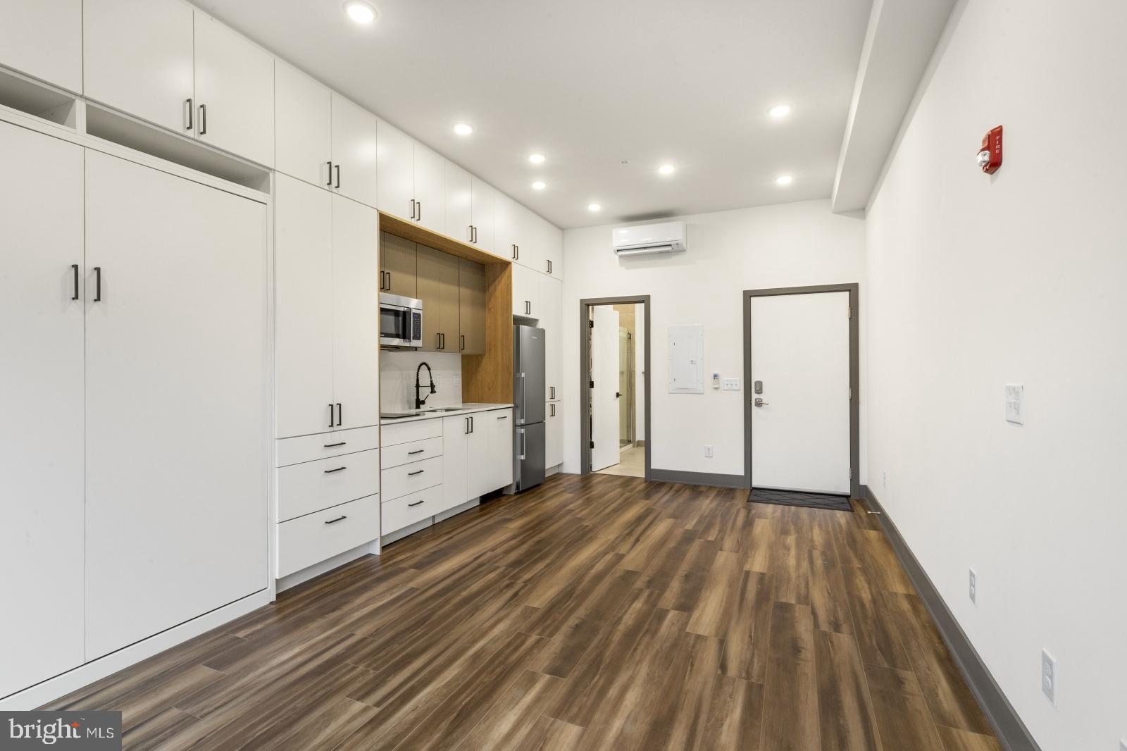 EAST KENSINGTON - Residential Lease