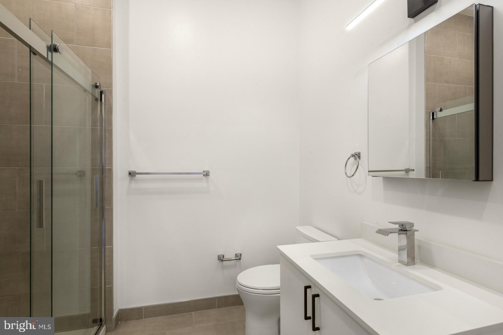 EAST KENSINGTON - Residential Lease