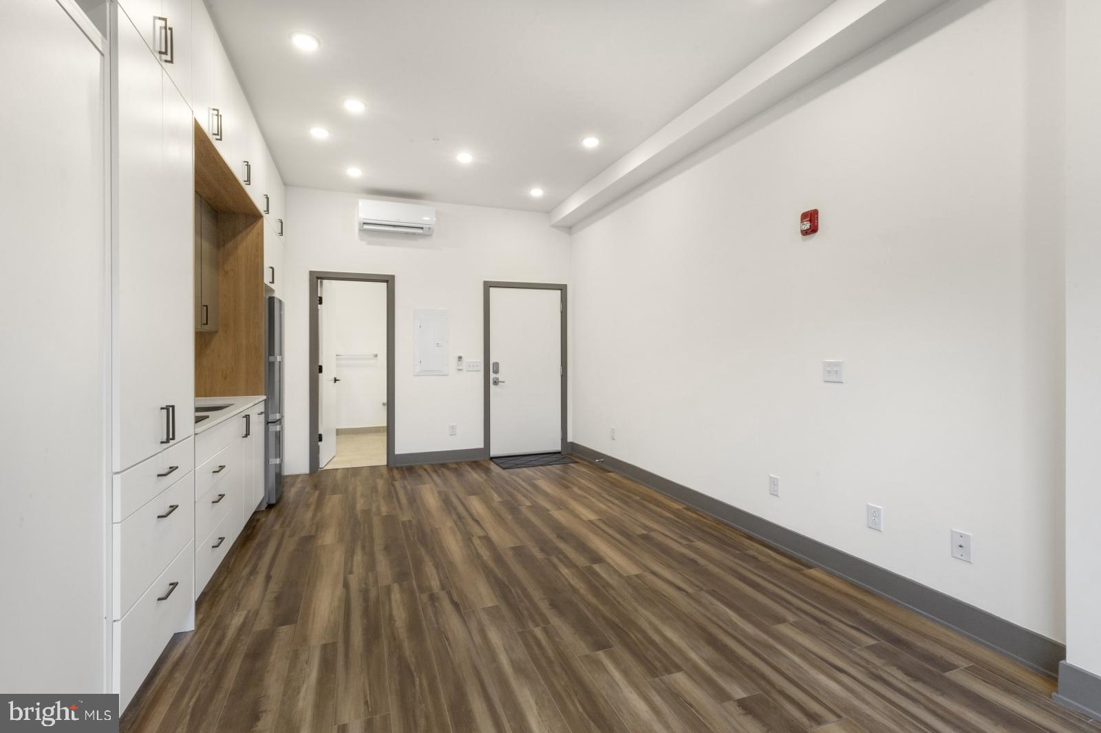 EAST KENSINGTON - Residential Lease