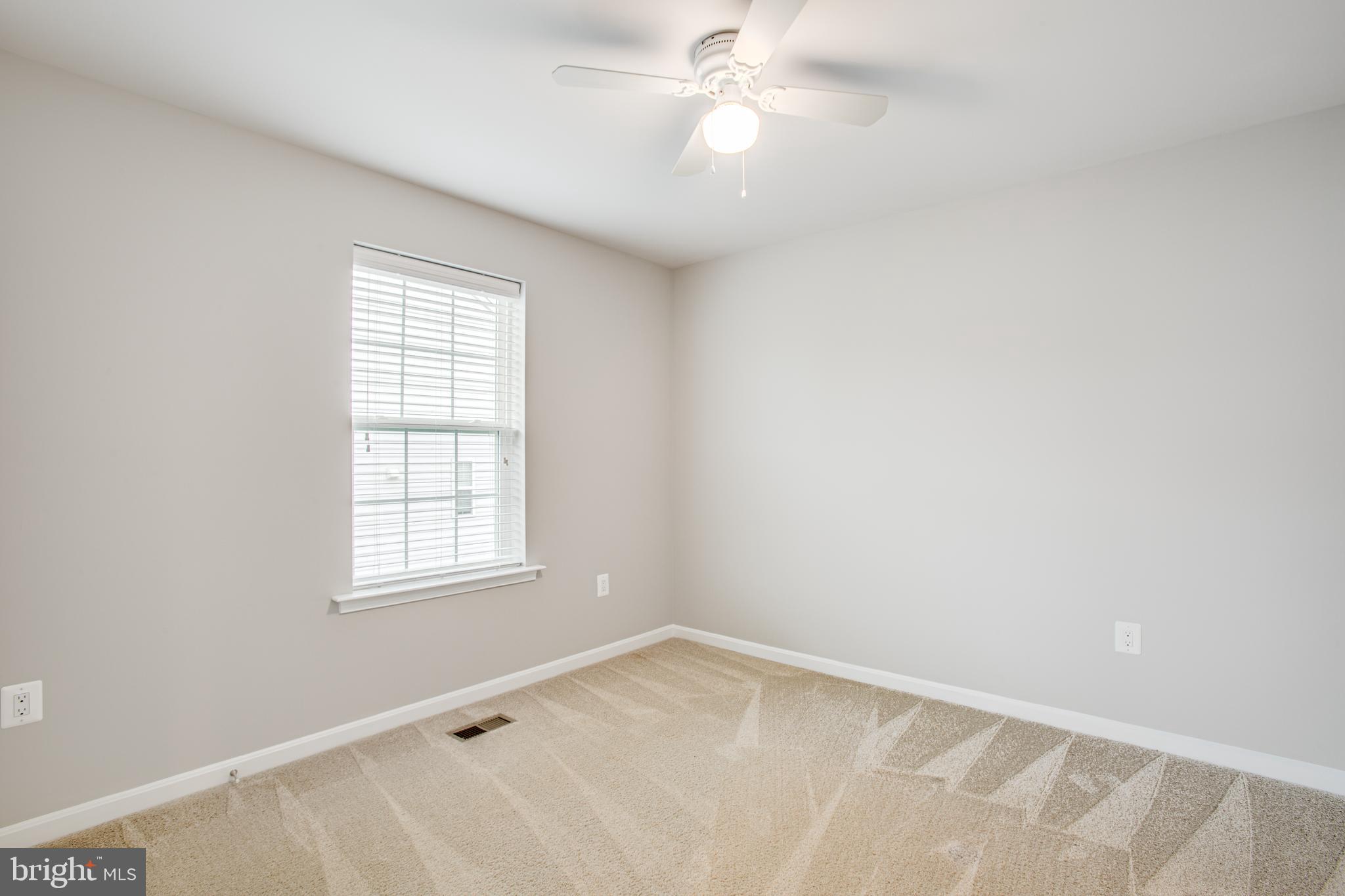 SHELTON WOODS - Residential