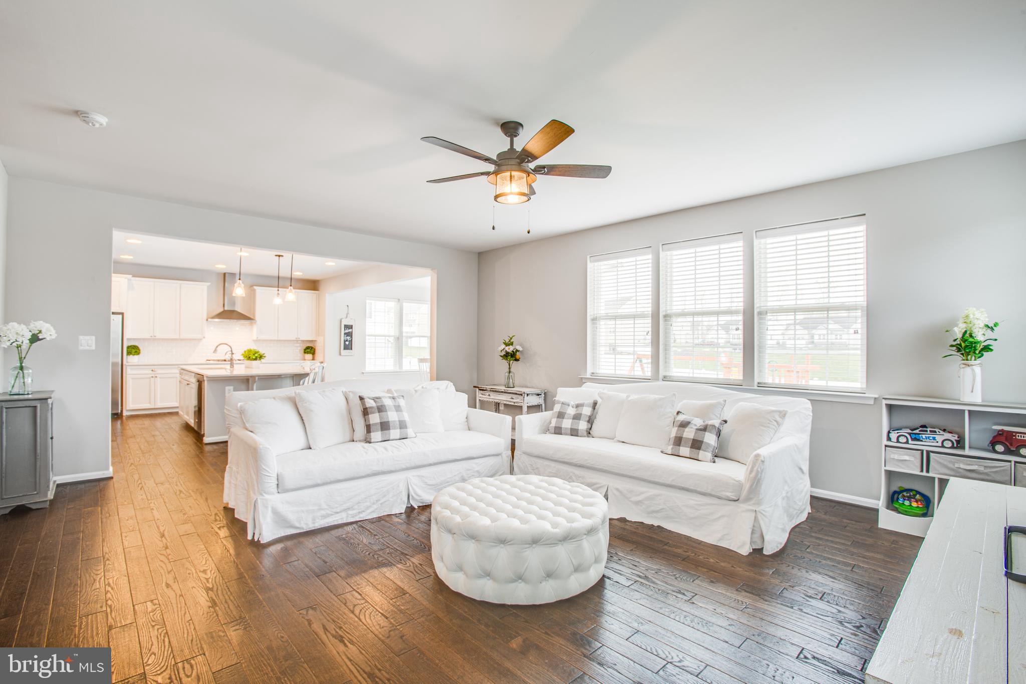 SHELTON WOODS - Residential