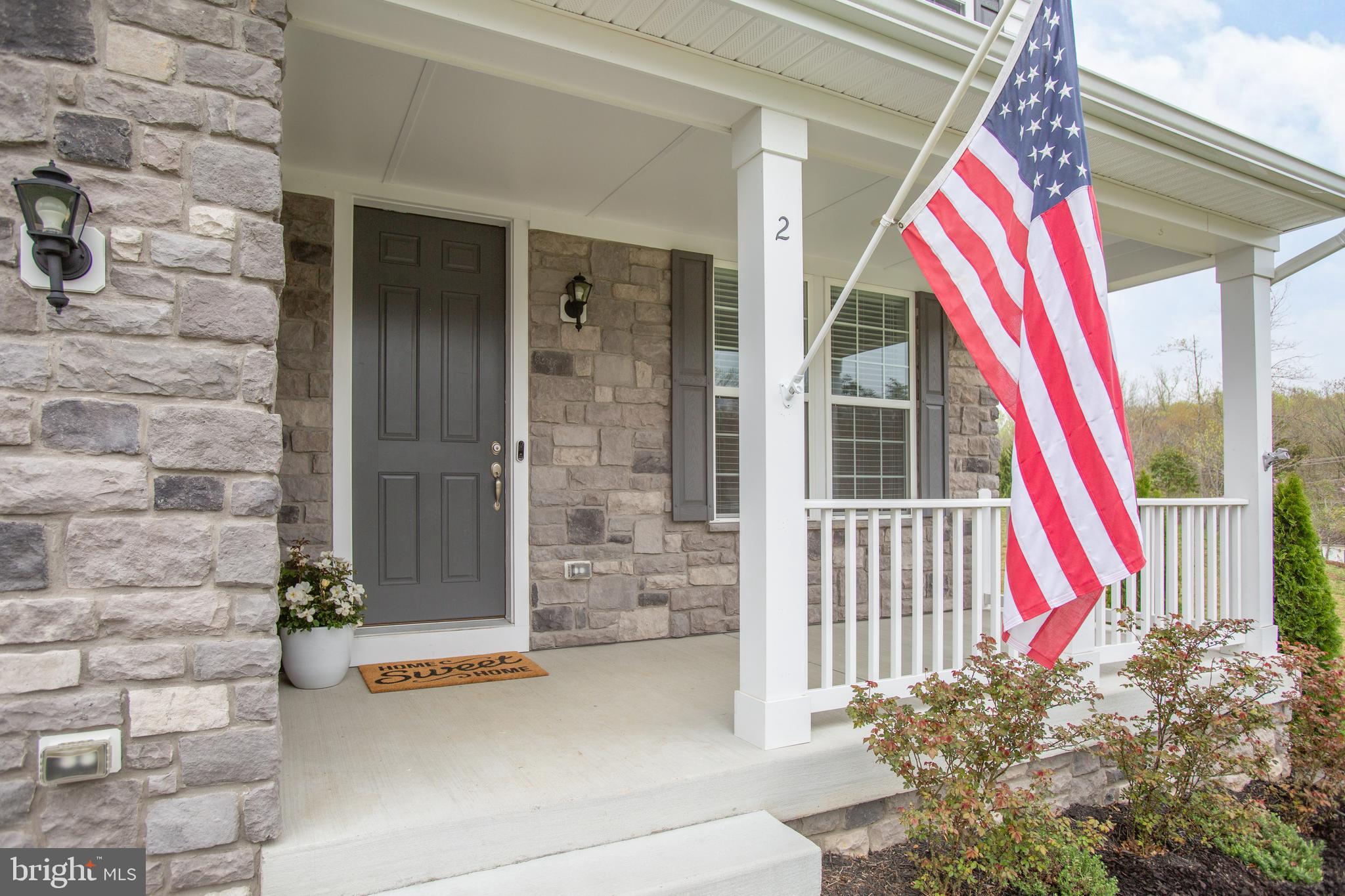 SHELTON WOODS - Residential