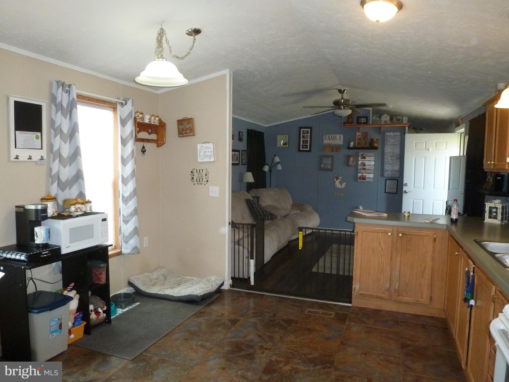 COUNTRY VIEW - Residential