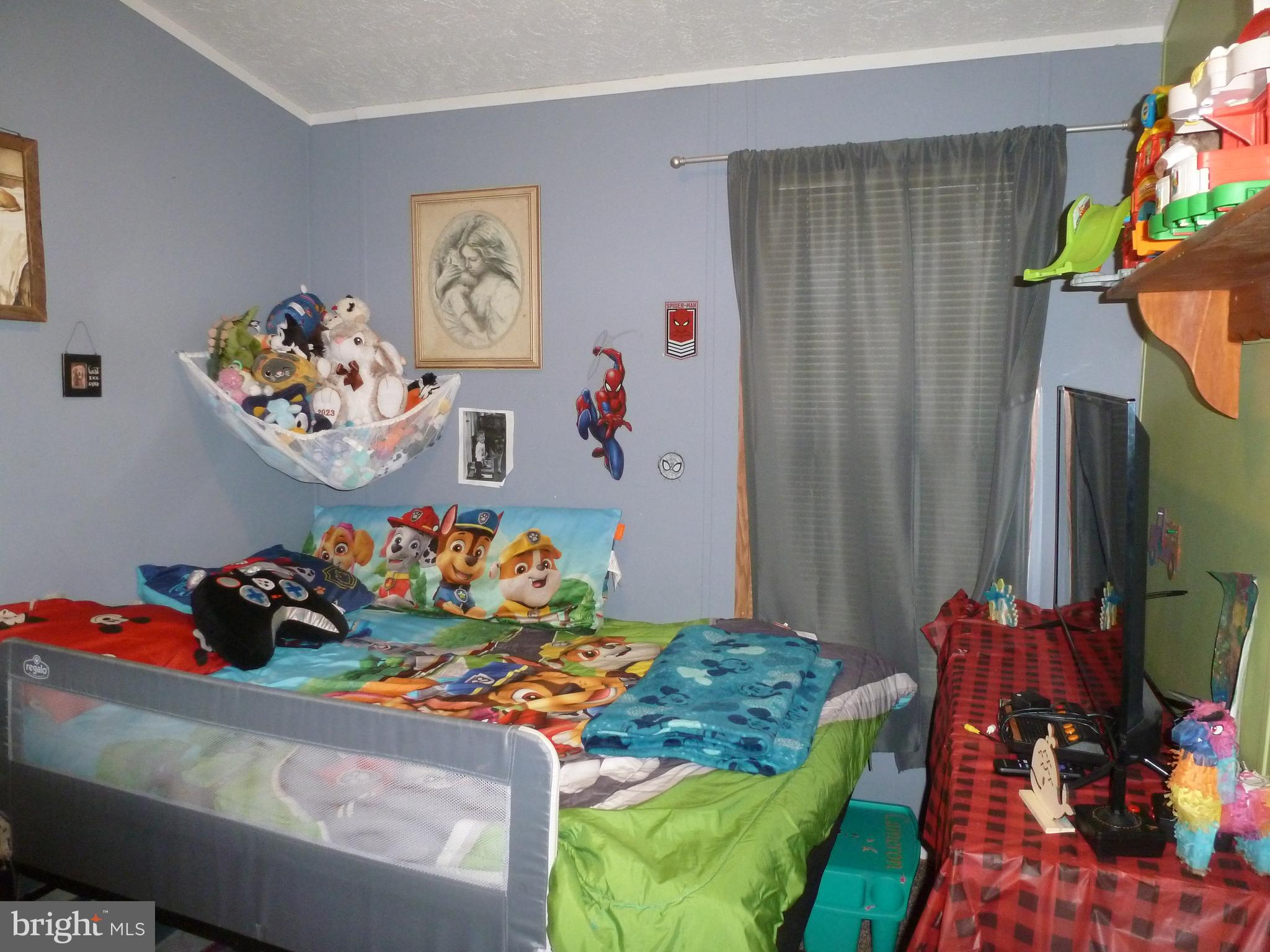 COUNTRY VIEW - Residential