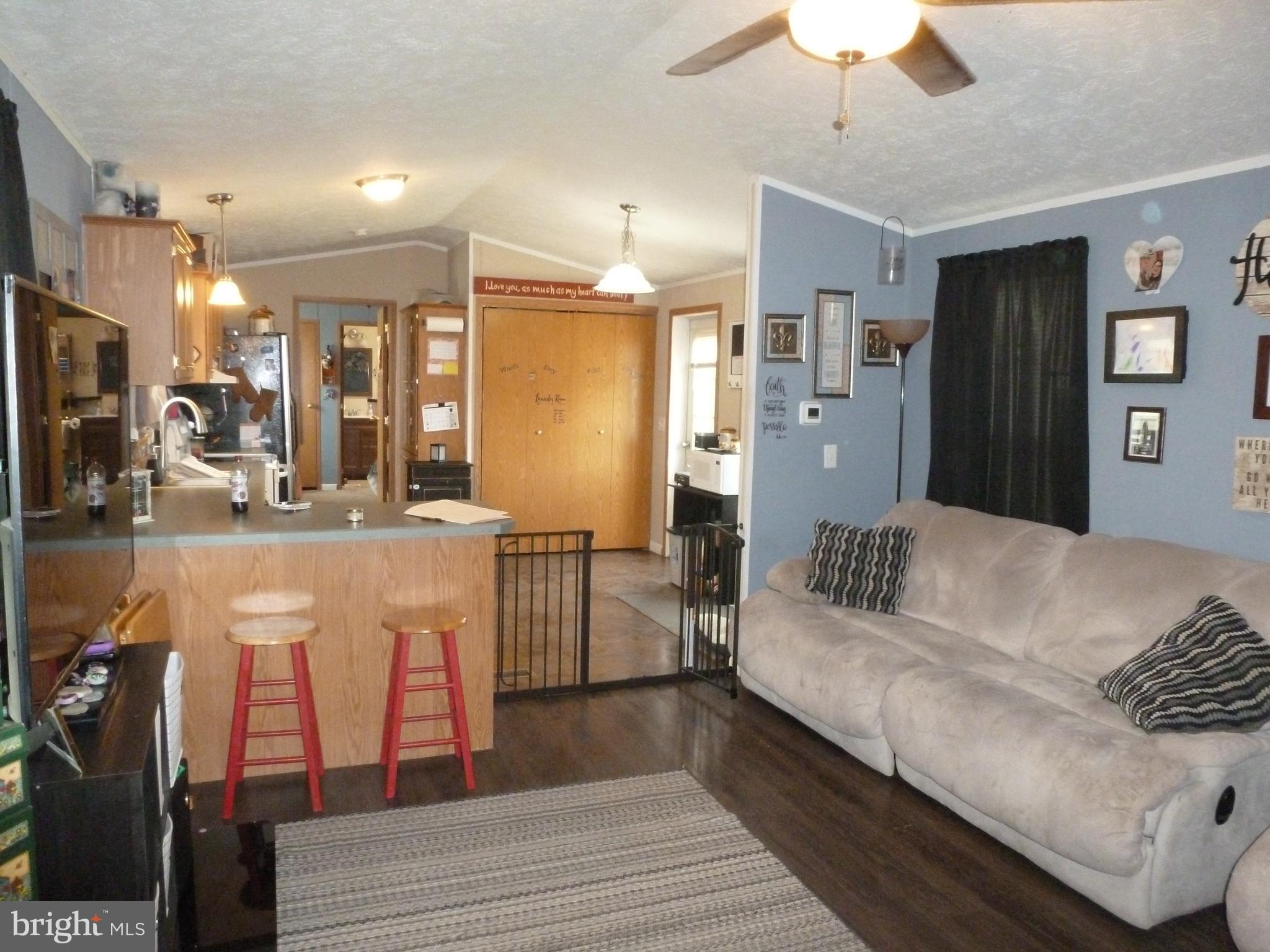 COUNTRY VIEW - Residential