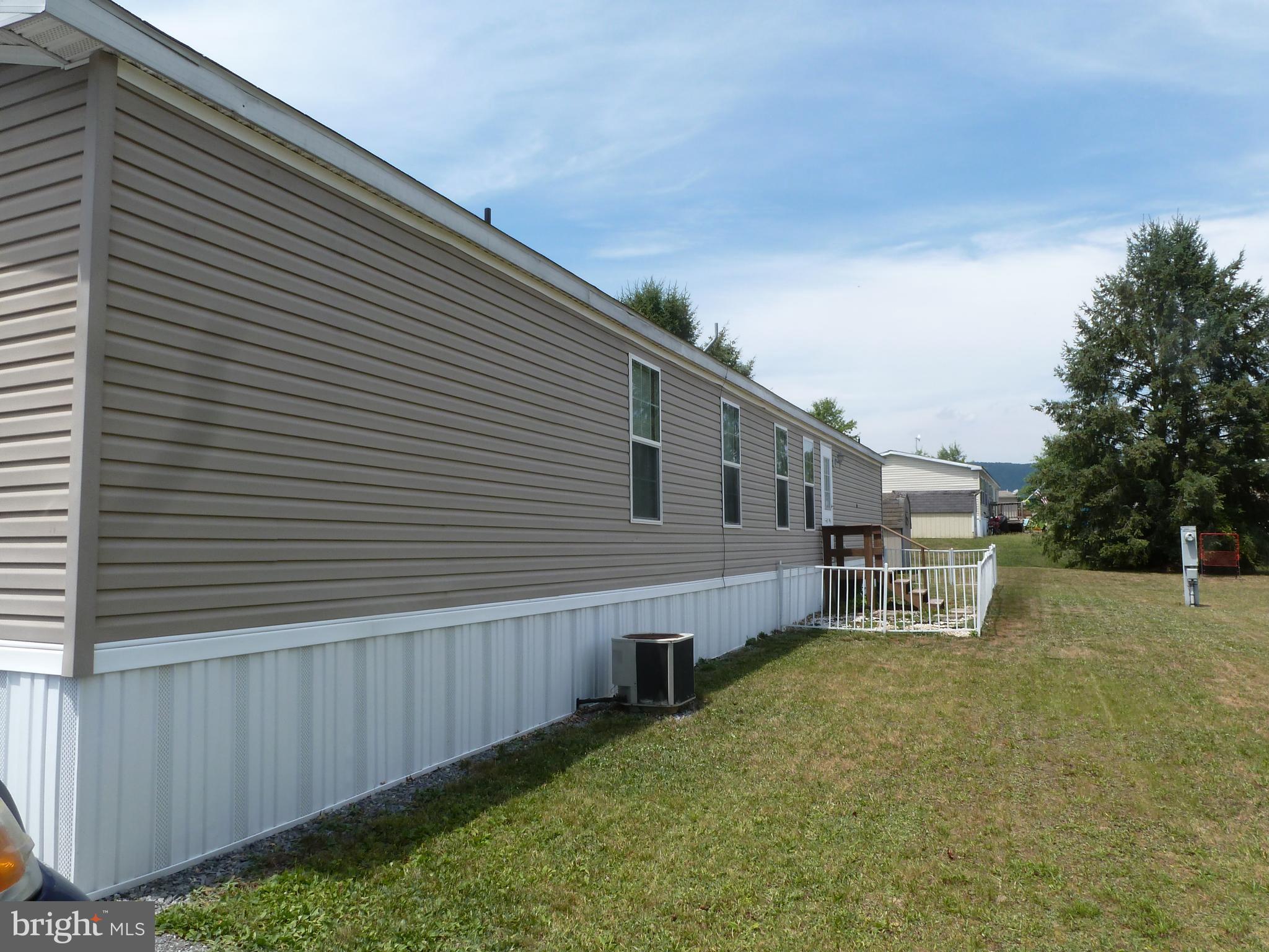 COUNTRY VIEW - Residential
