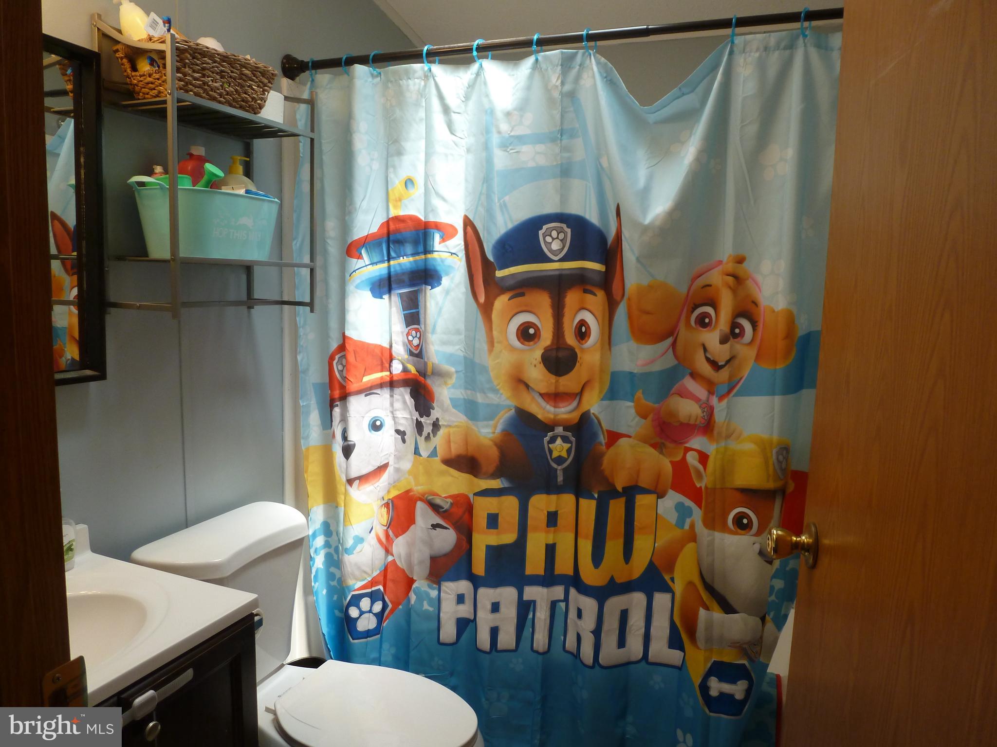 COUNTRY VIEW - Residential