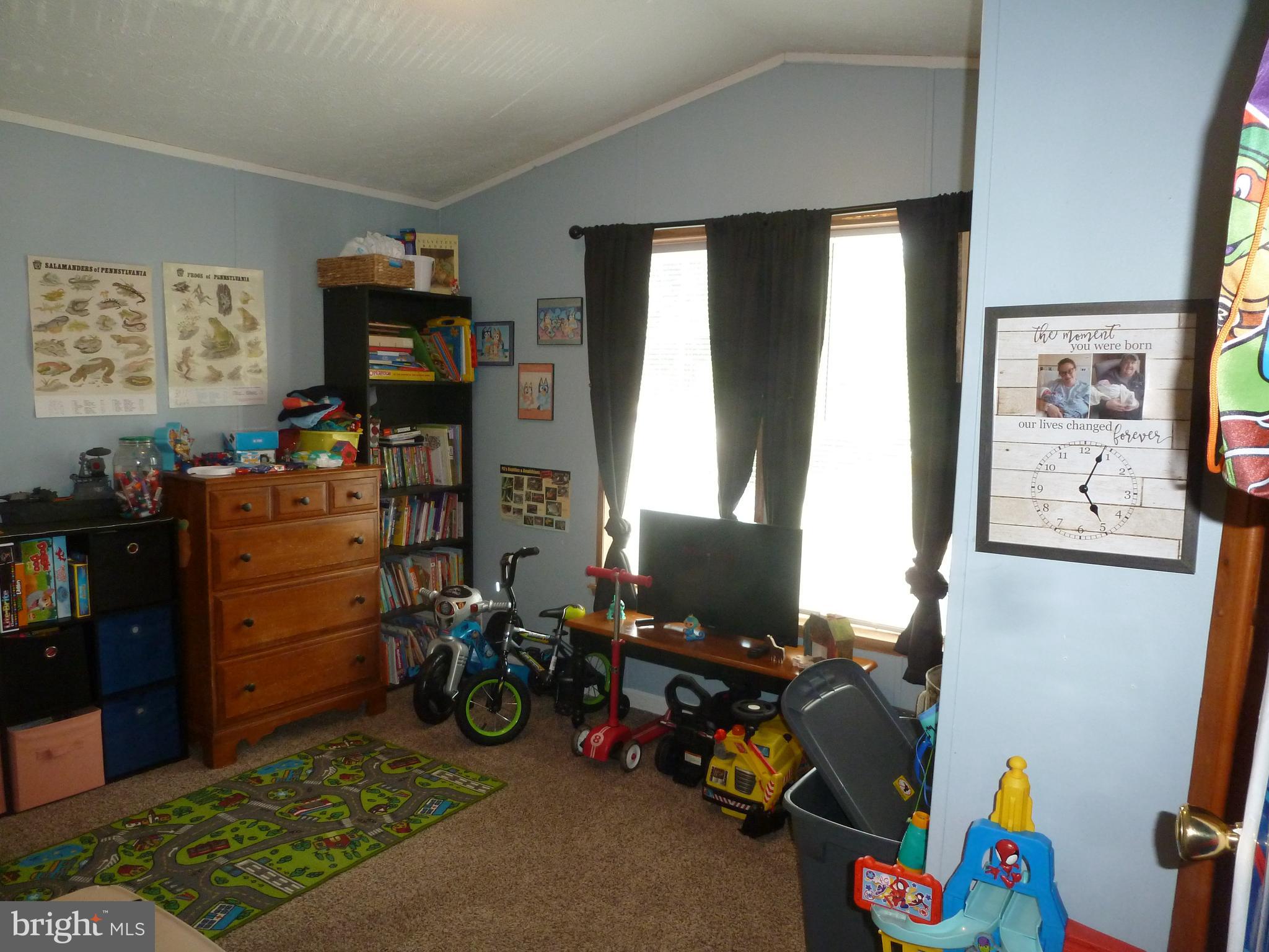 COUNTRY VIEW - Residential