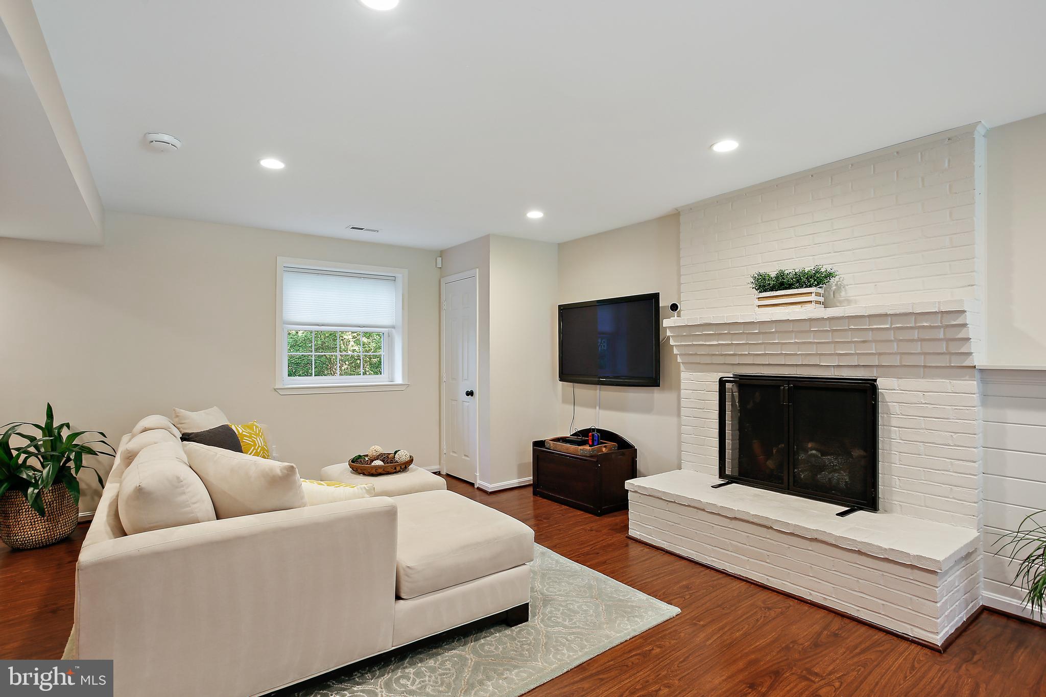 RUXTON - Residential