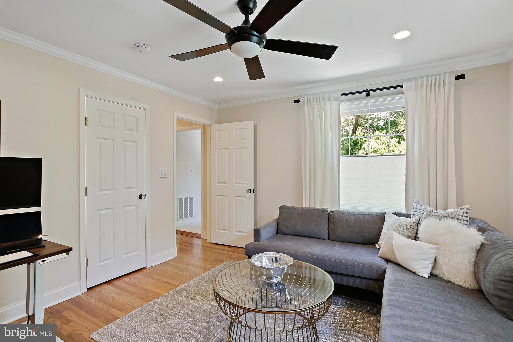 RUXTON - Residential