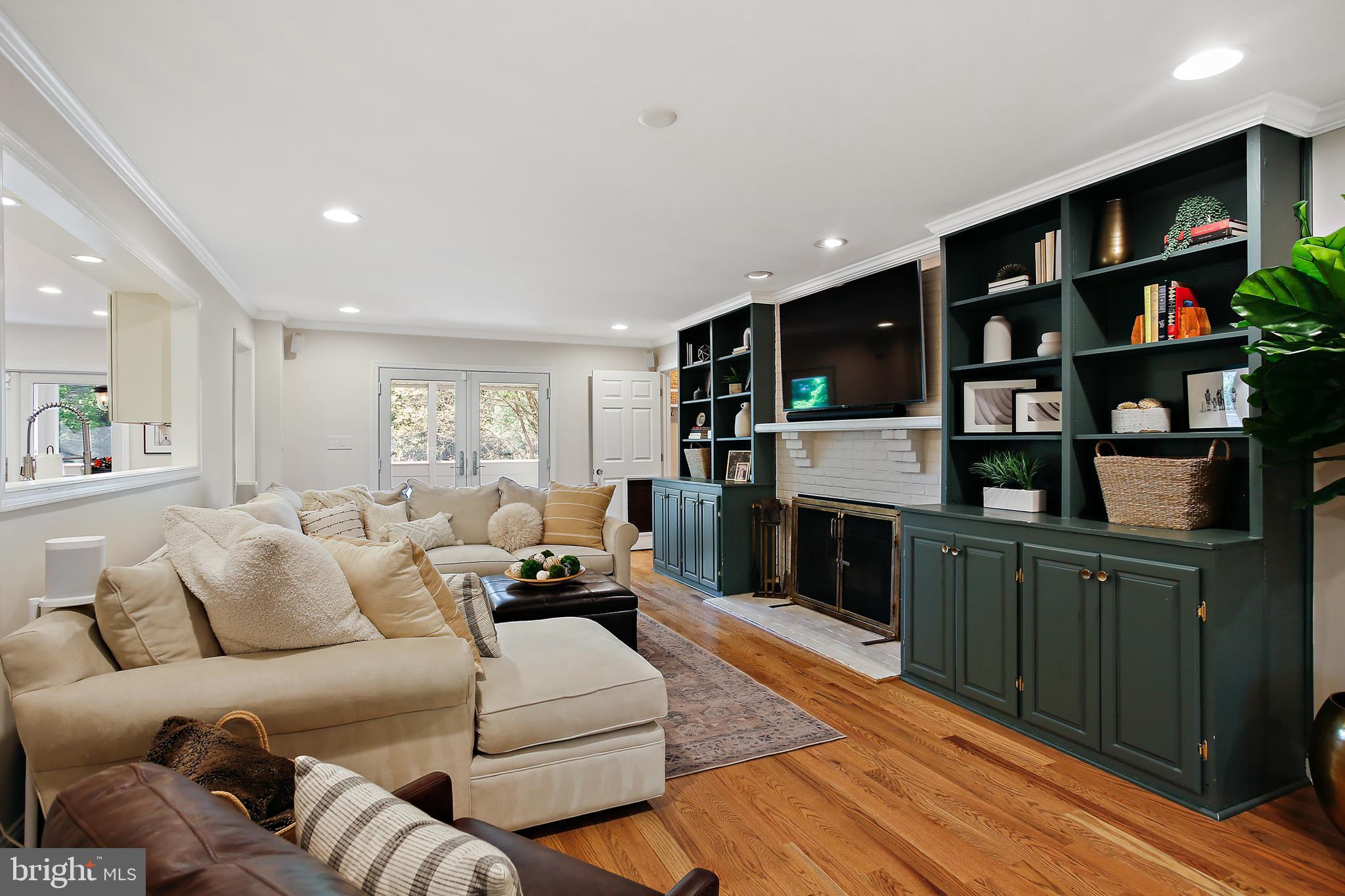 RUXTON - Residential