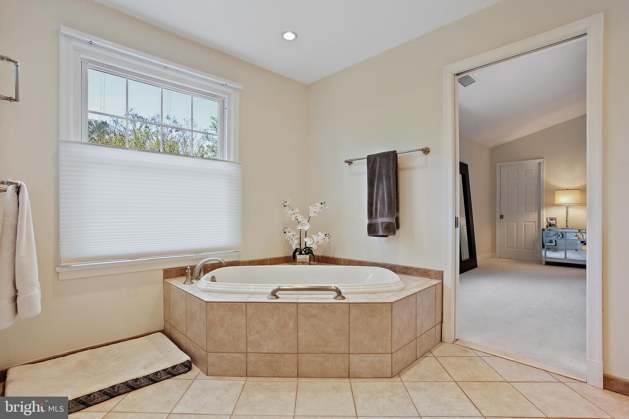 RUXTON - Residential