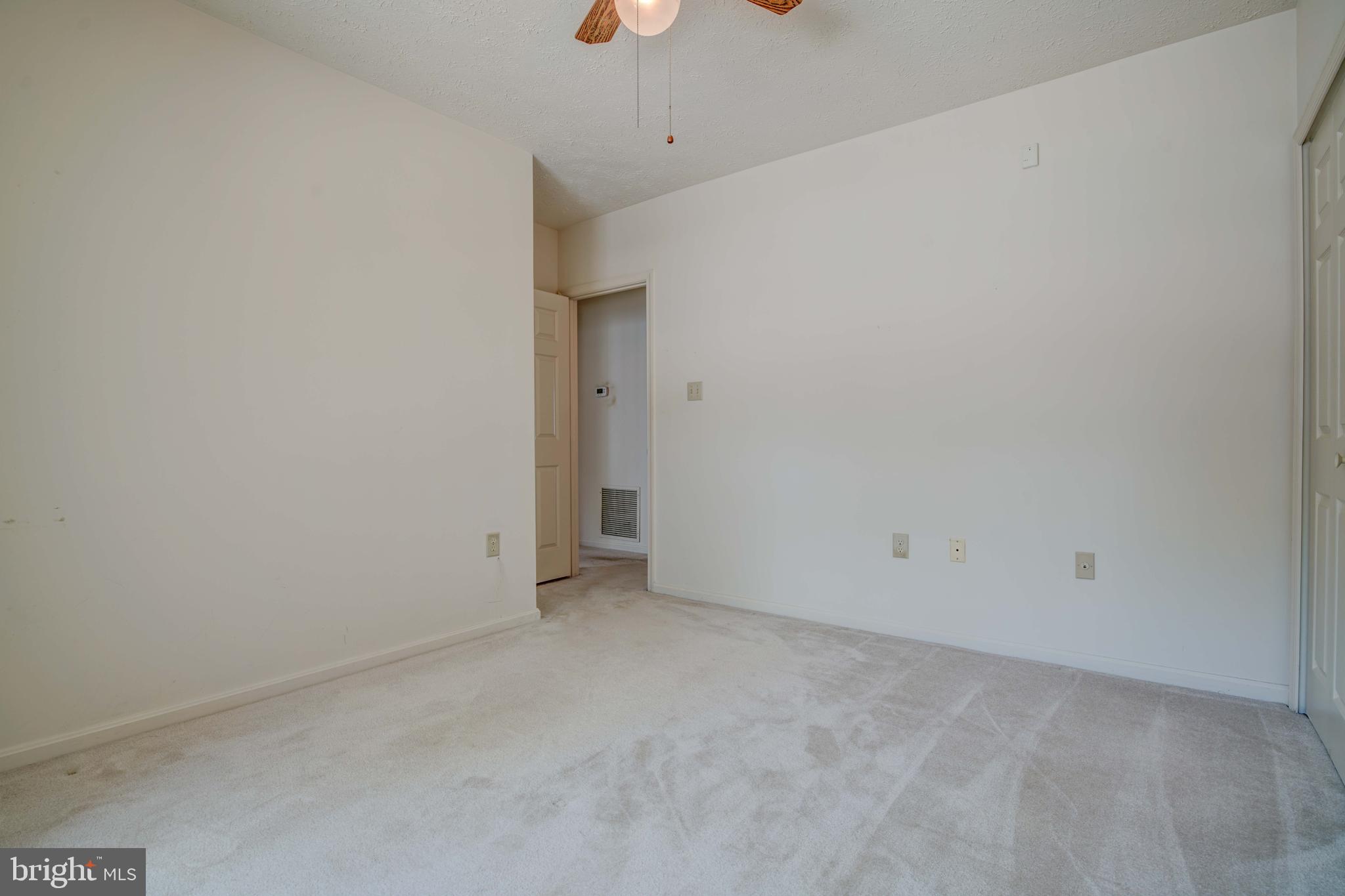 HAMPSHIRE - Residential