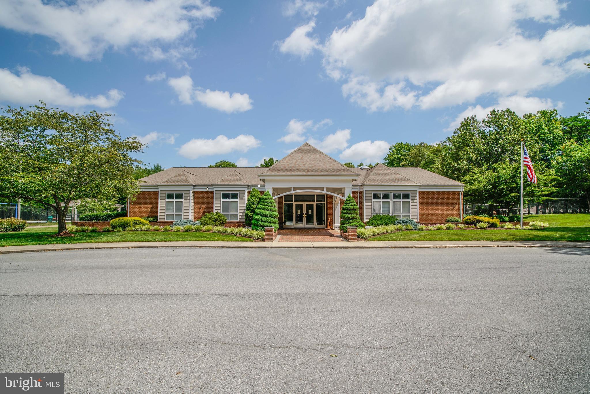 HAMPSHIRE - Residential