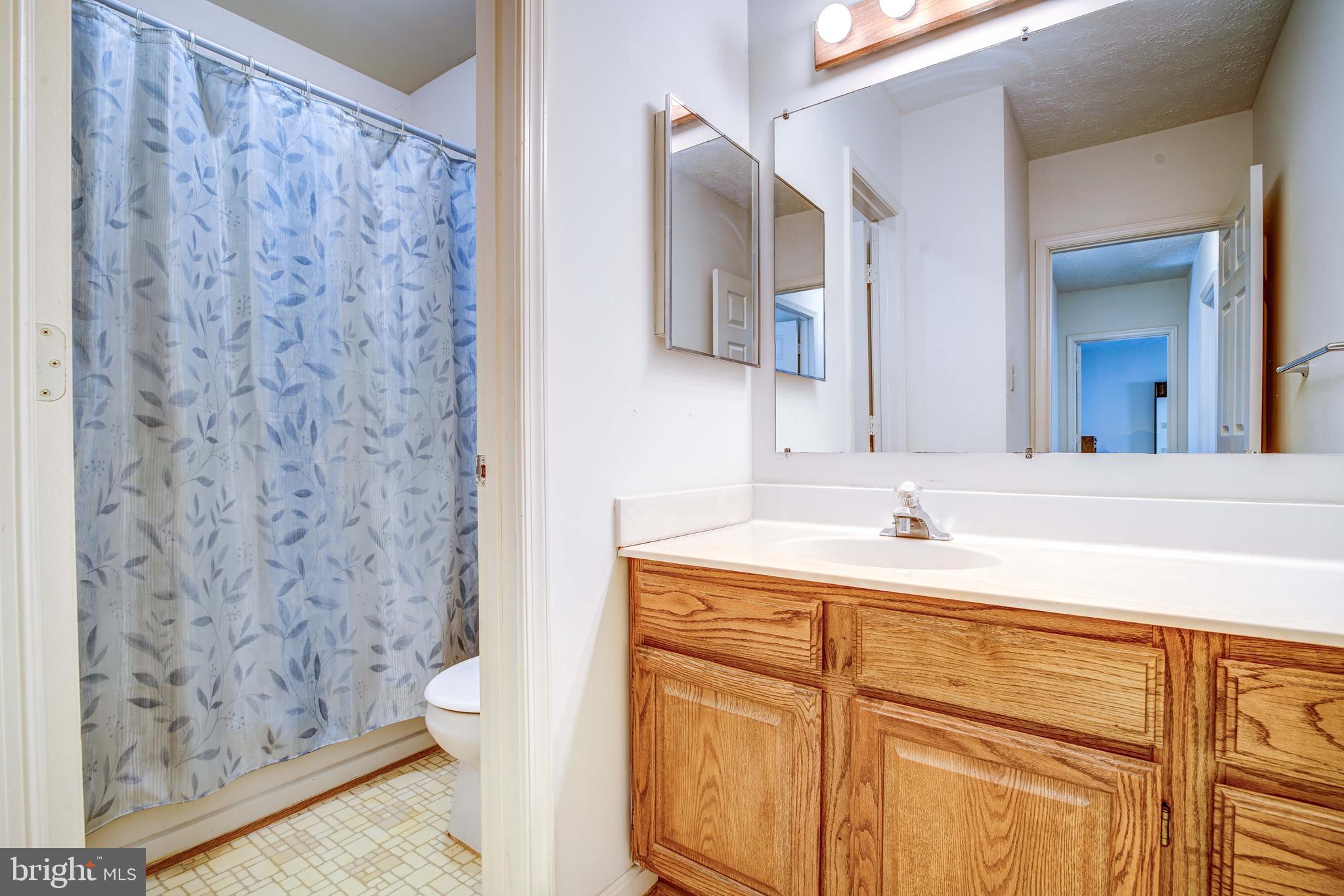 HAMPSHIRE - Residential