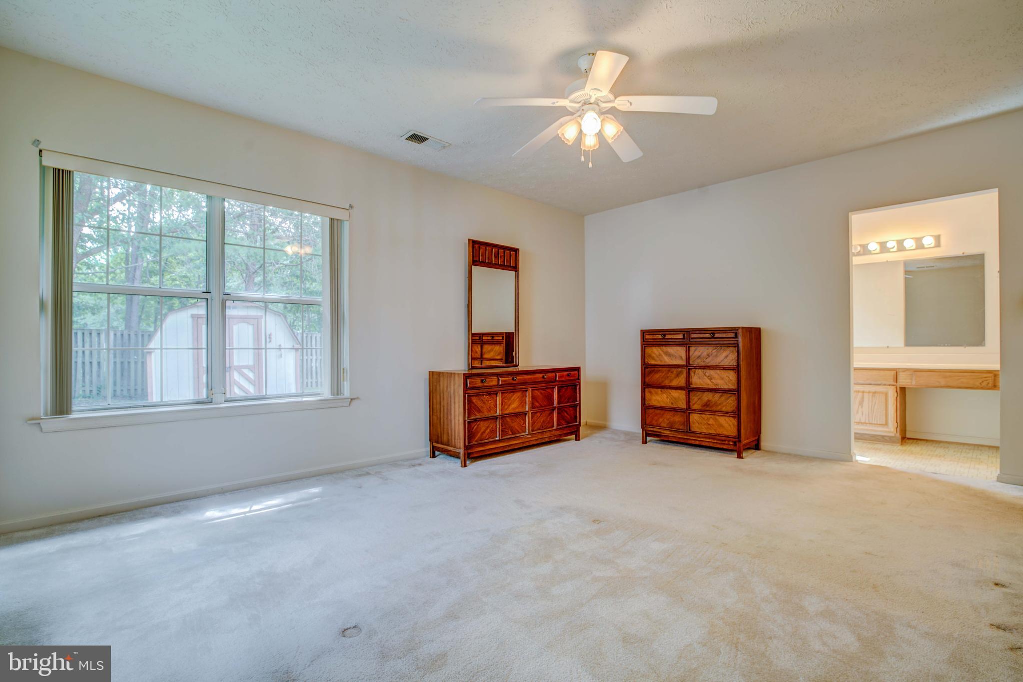 HAMPSHIRE - Residential