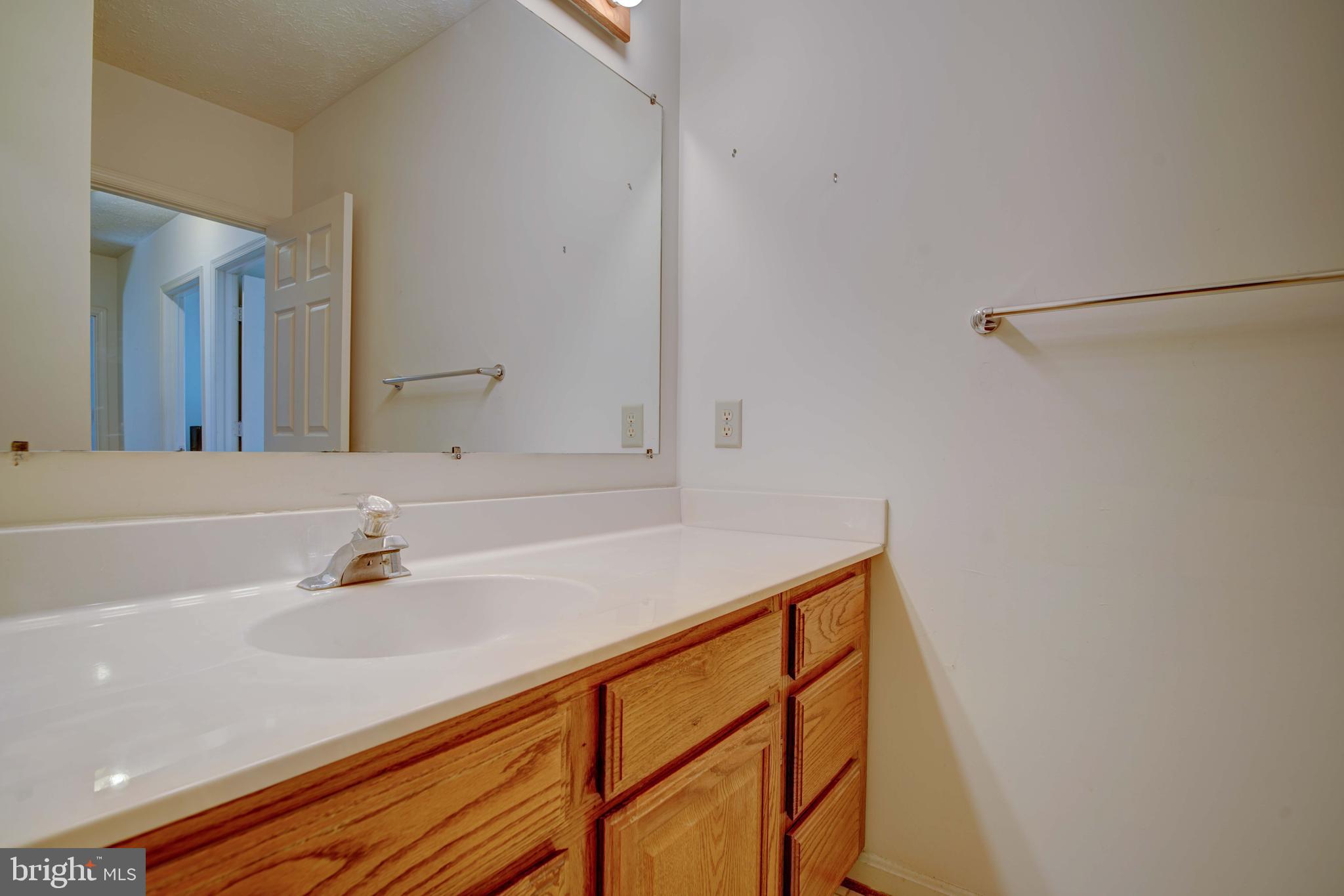 HAMPSHIRE - Residential