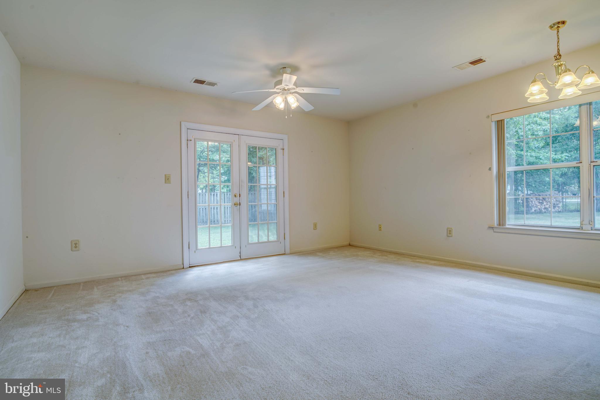 HAMPSHIRE - Residential