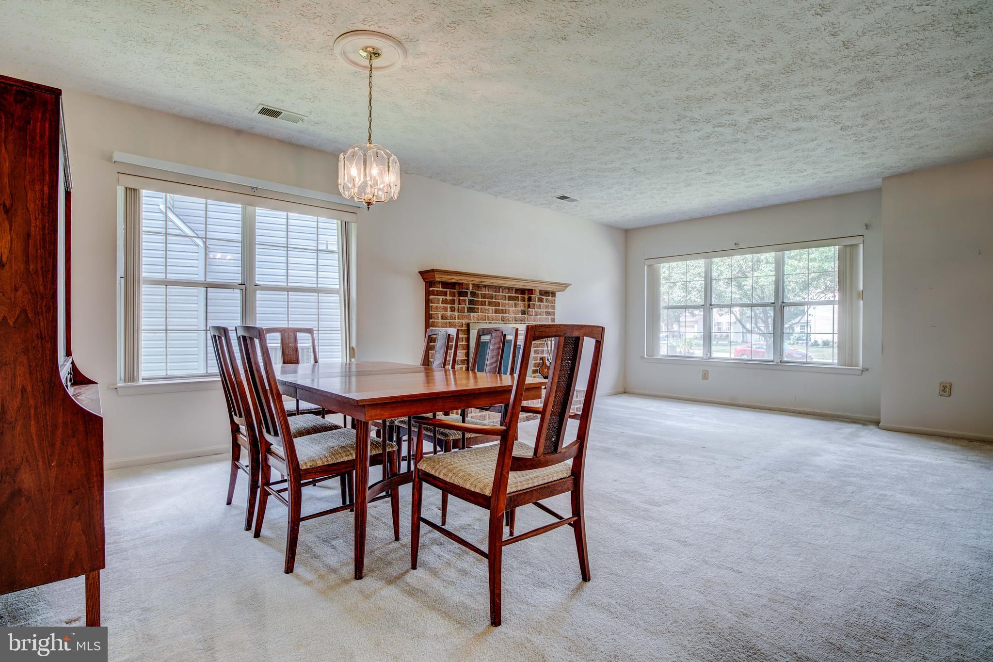 HAMPSHIRE - Residential