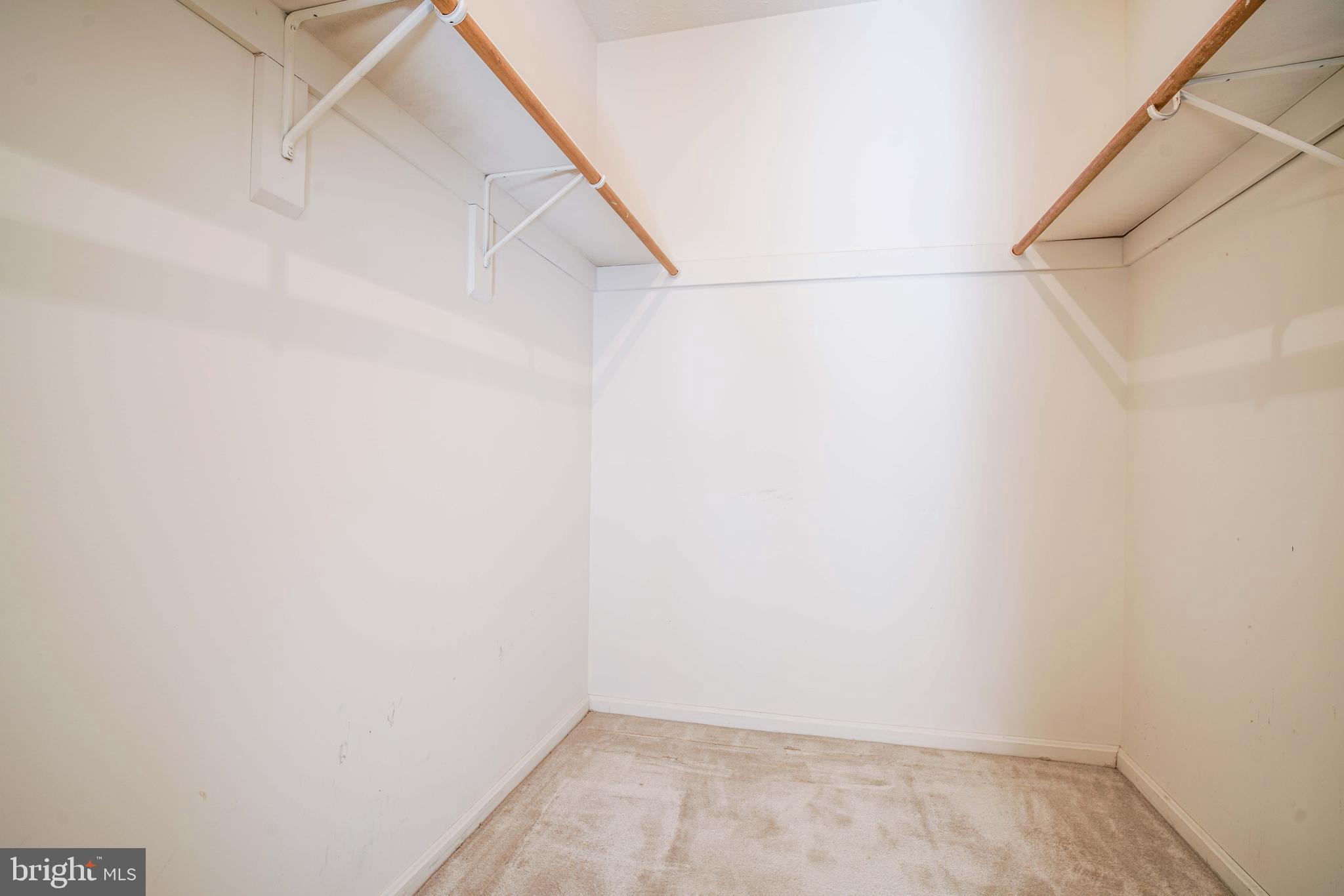 HAMPSHIRE - Residential