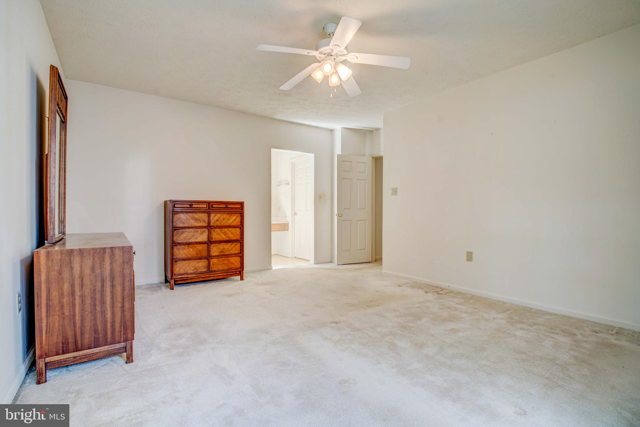 HAMPSHIRE - Residential