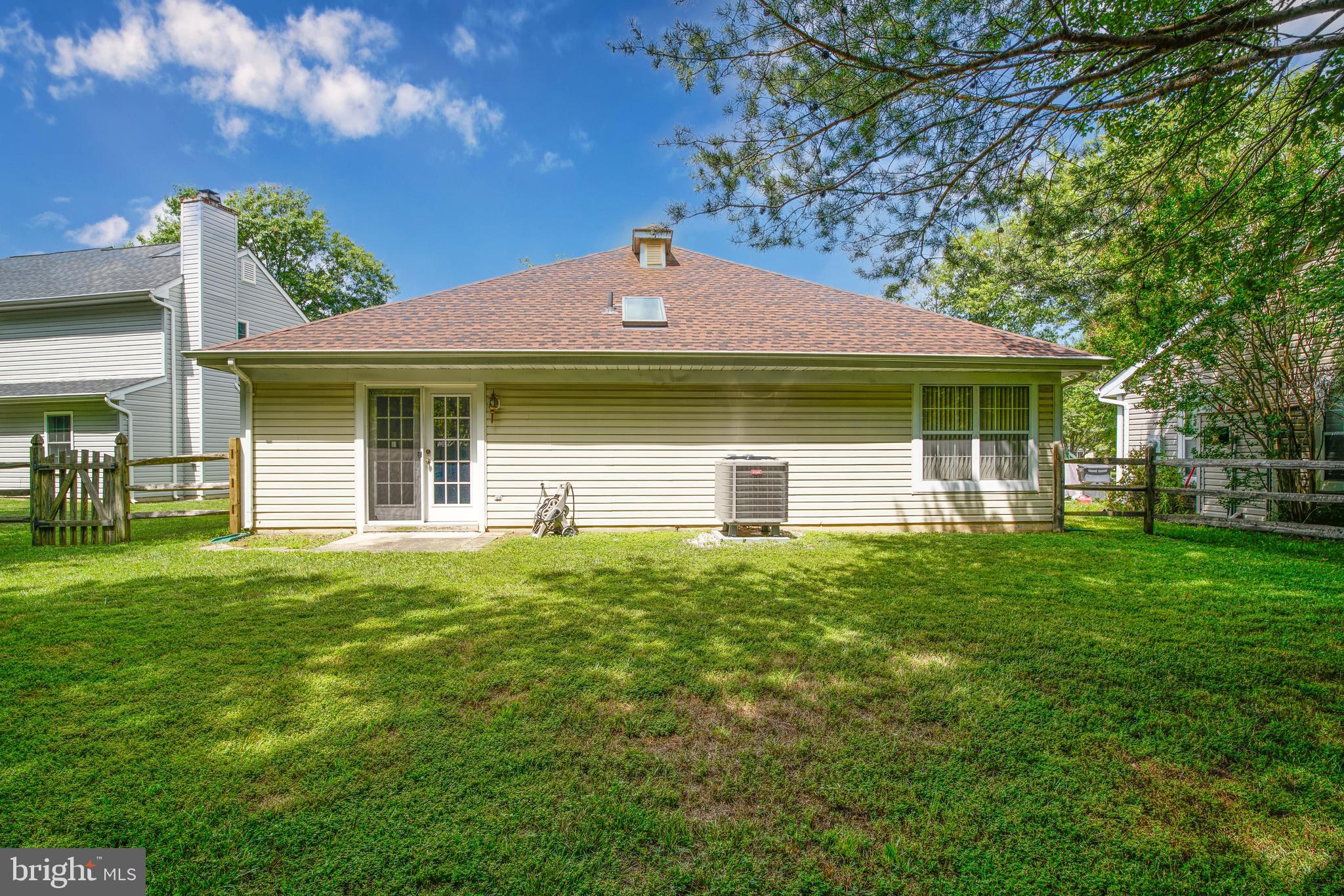 HAMPSHIRE - Residential