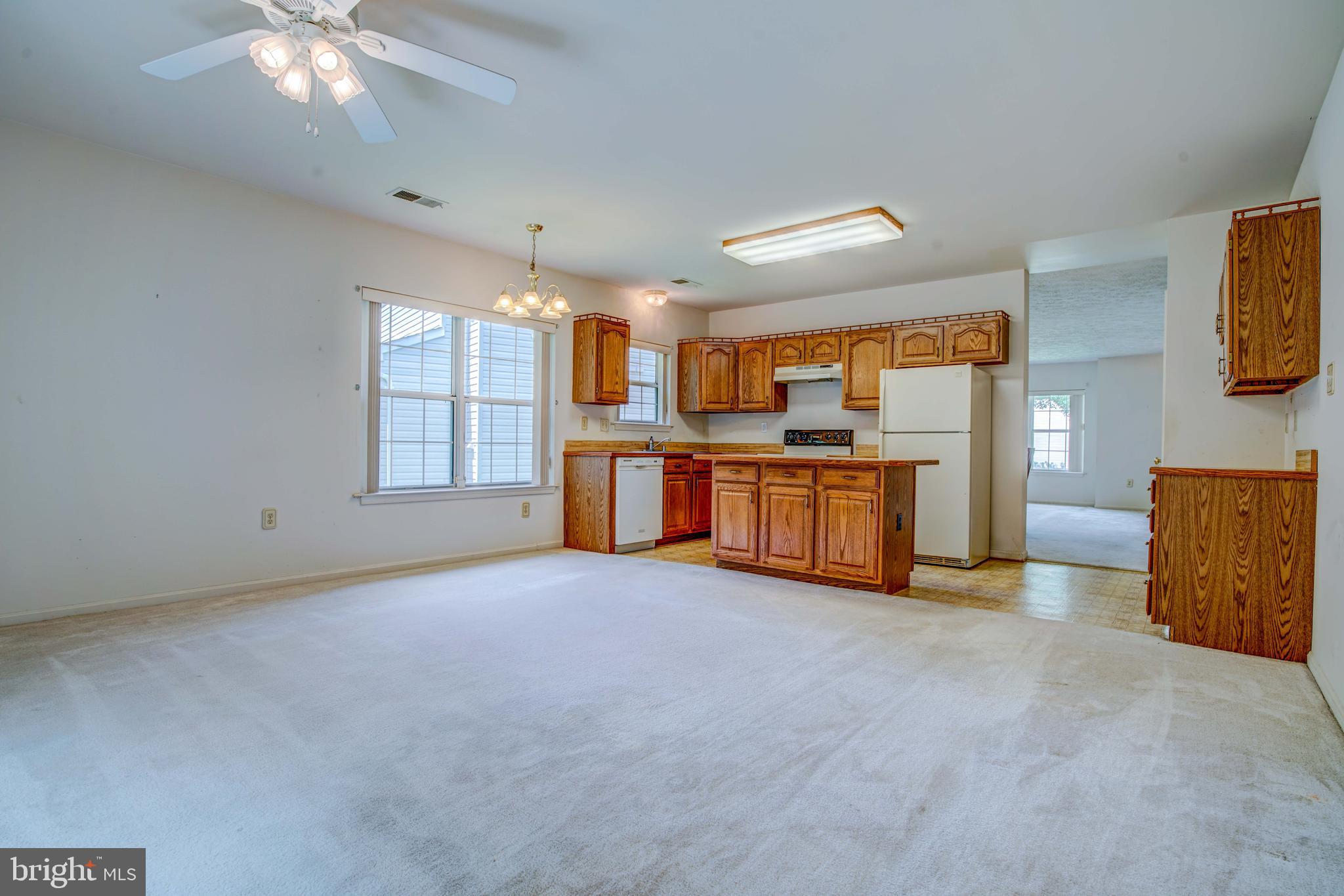 HAMPSHIRE - Residential