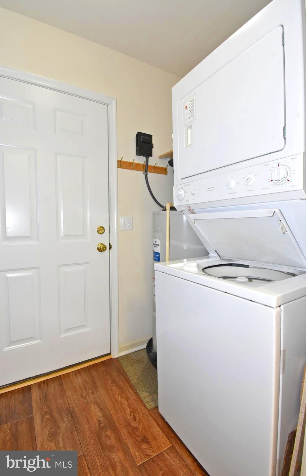 AVALON RETIREMENT COMM - Residential