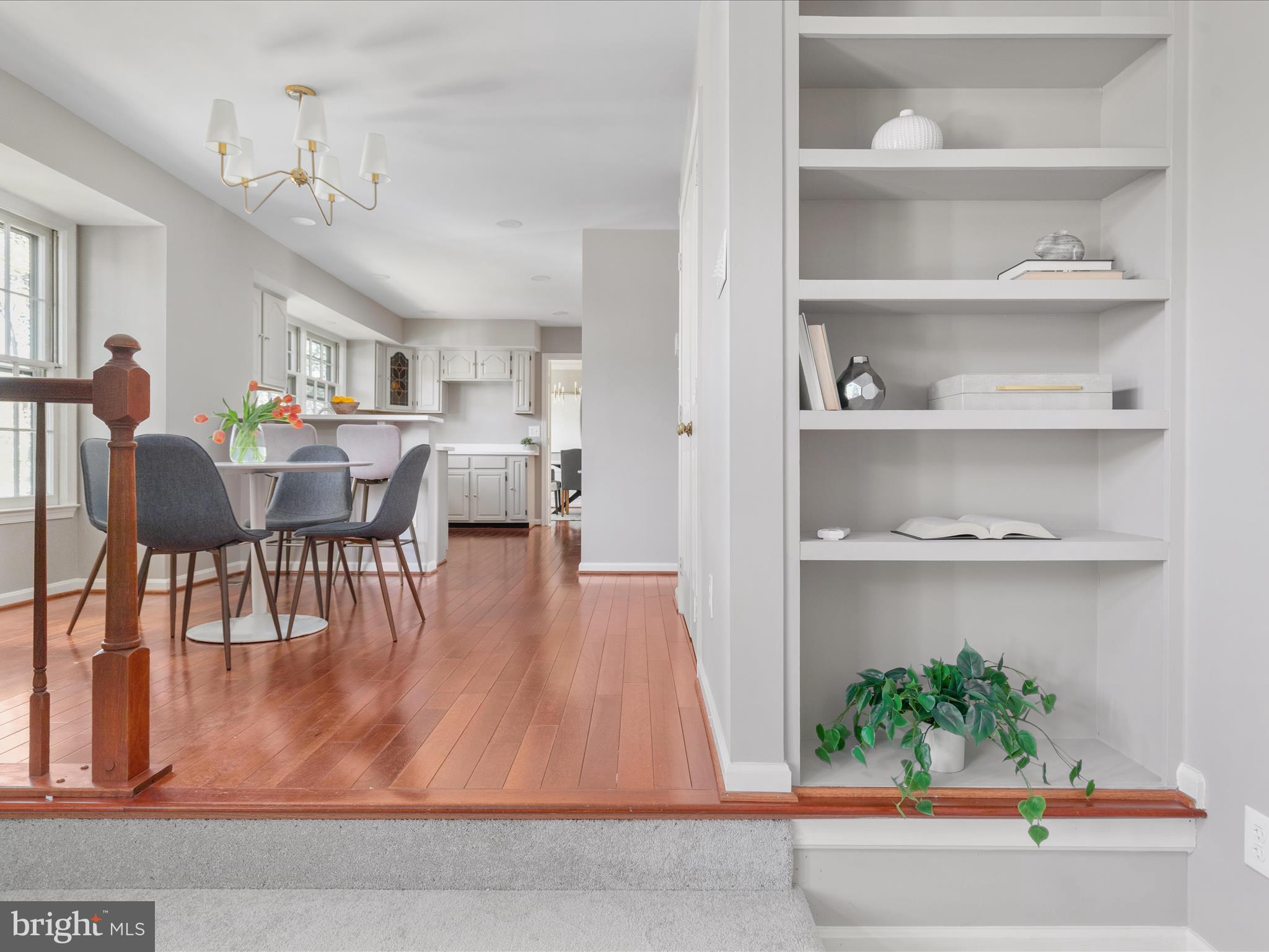 BURKEWOOD GLENN - Residential