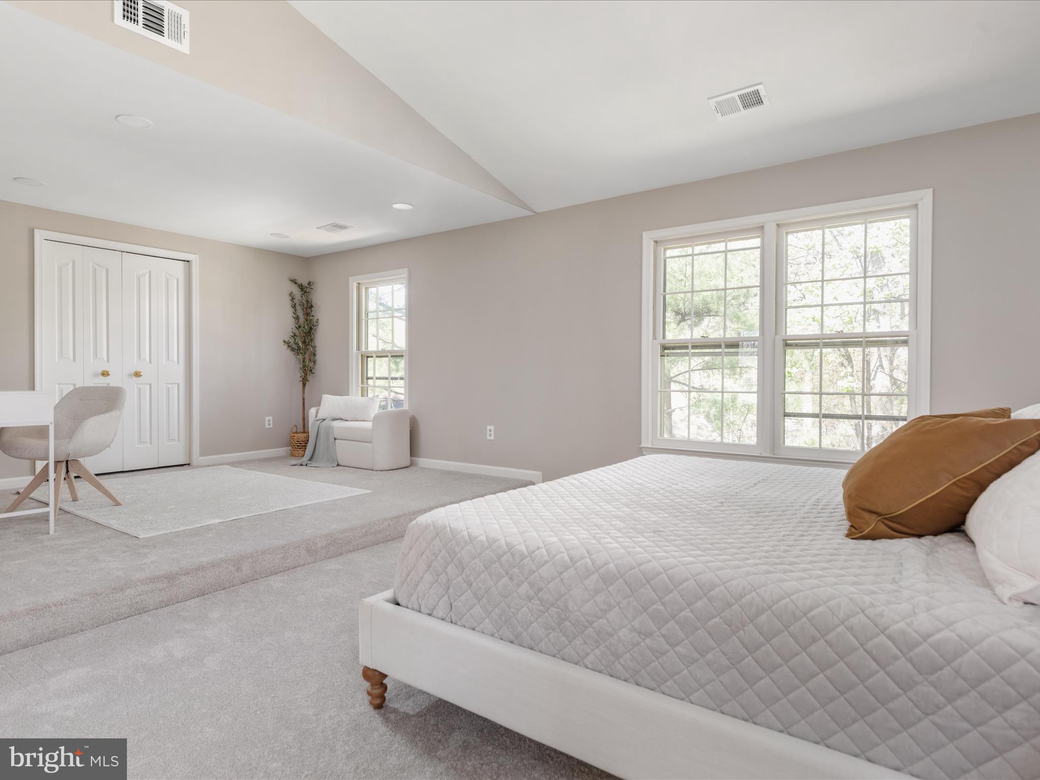 BURKEWOOD GLENN - Residential