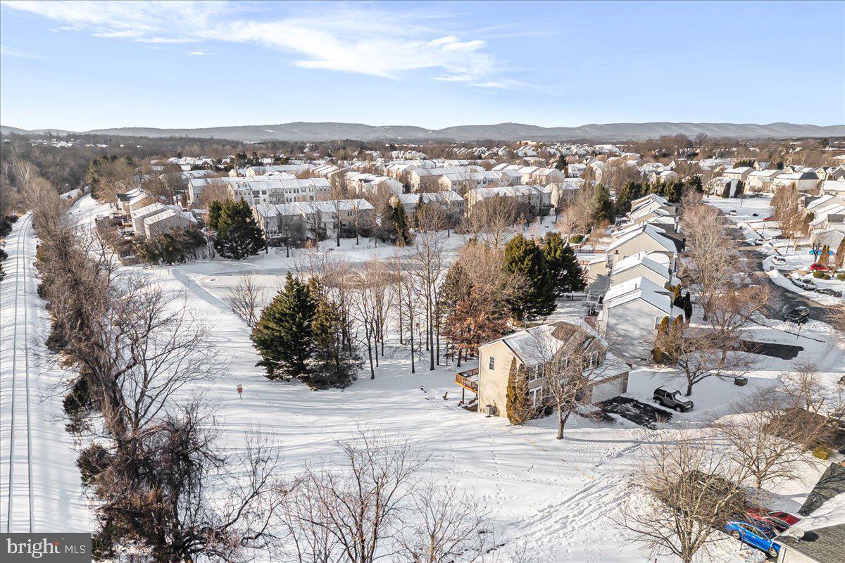 GREENHILL CROSSING - Residential