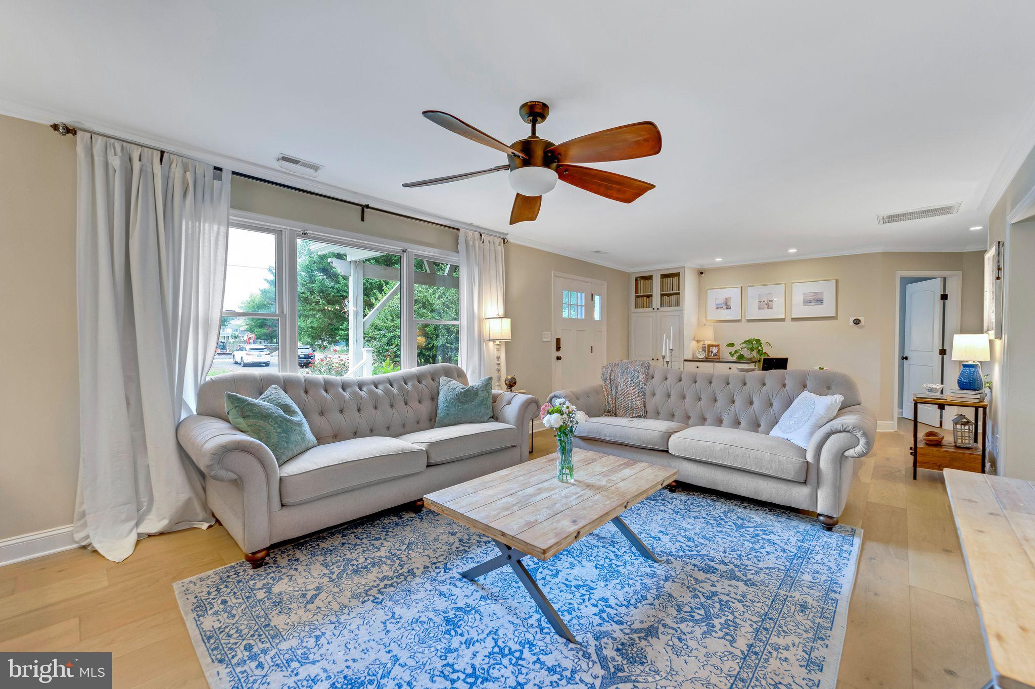 ROMANCOKE ON THE BAY - Residential