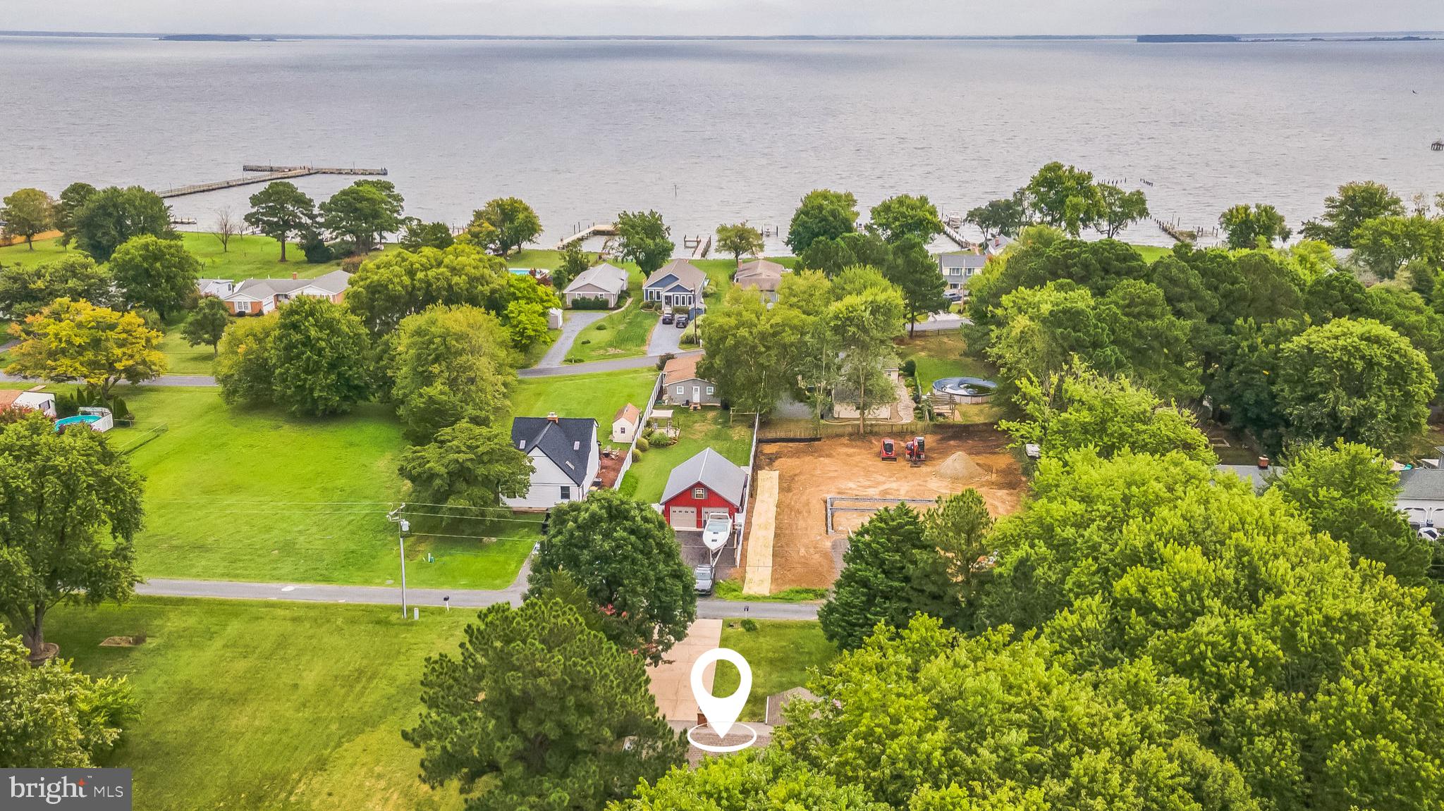 ROMANCOKE ON THE BAY - Residential