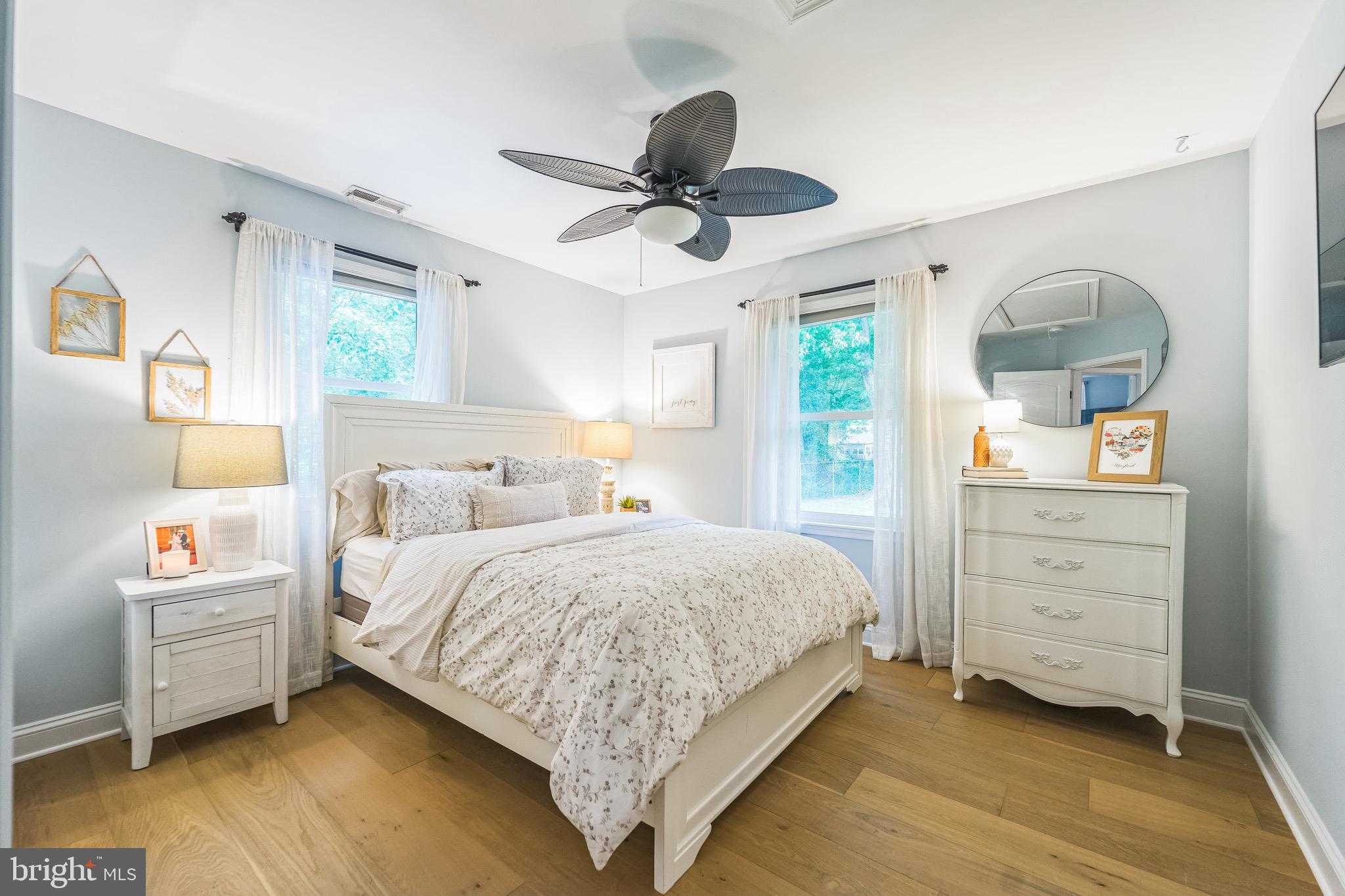 ROMANCOKE ON THE BAY - Residential